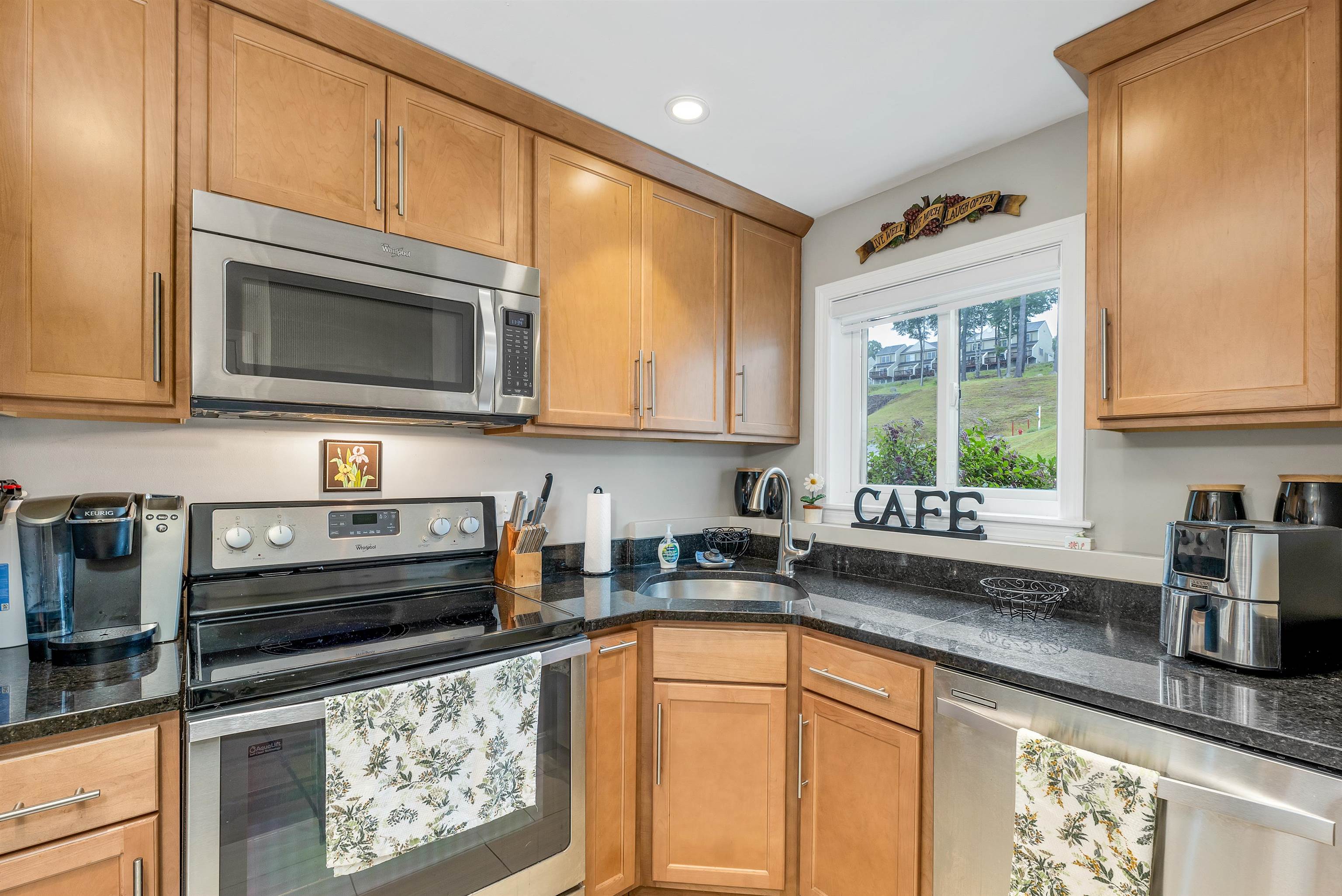 53 Evergreens Drive Unit: 3