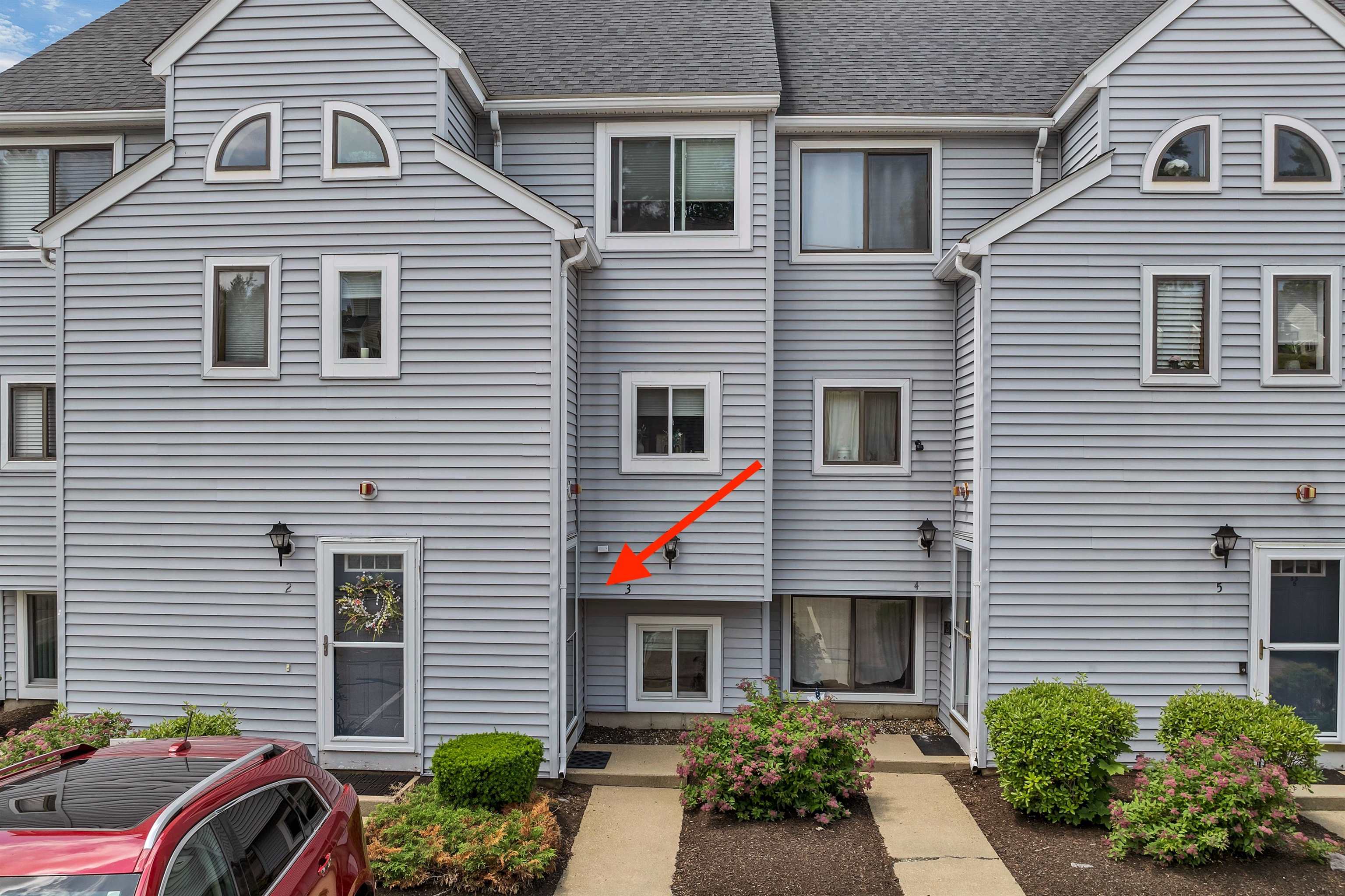 53 Evergreens Drive Unit: 3