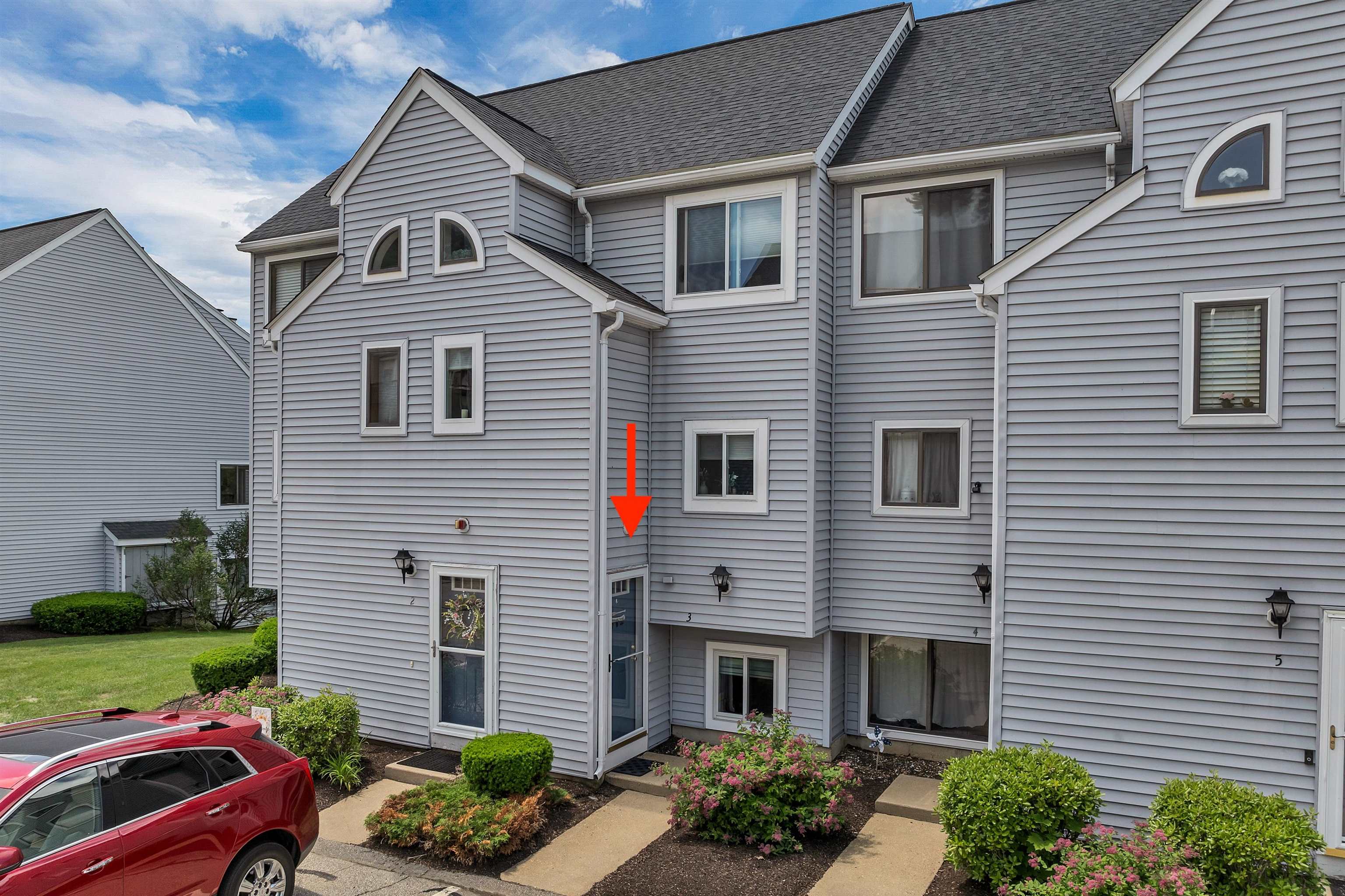 53 Evergreens Drive Unit: 3