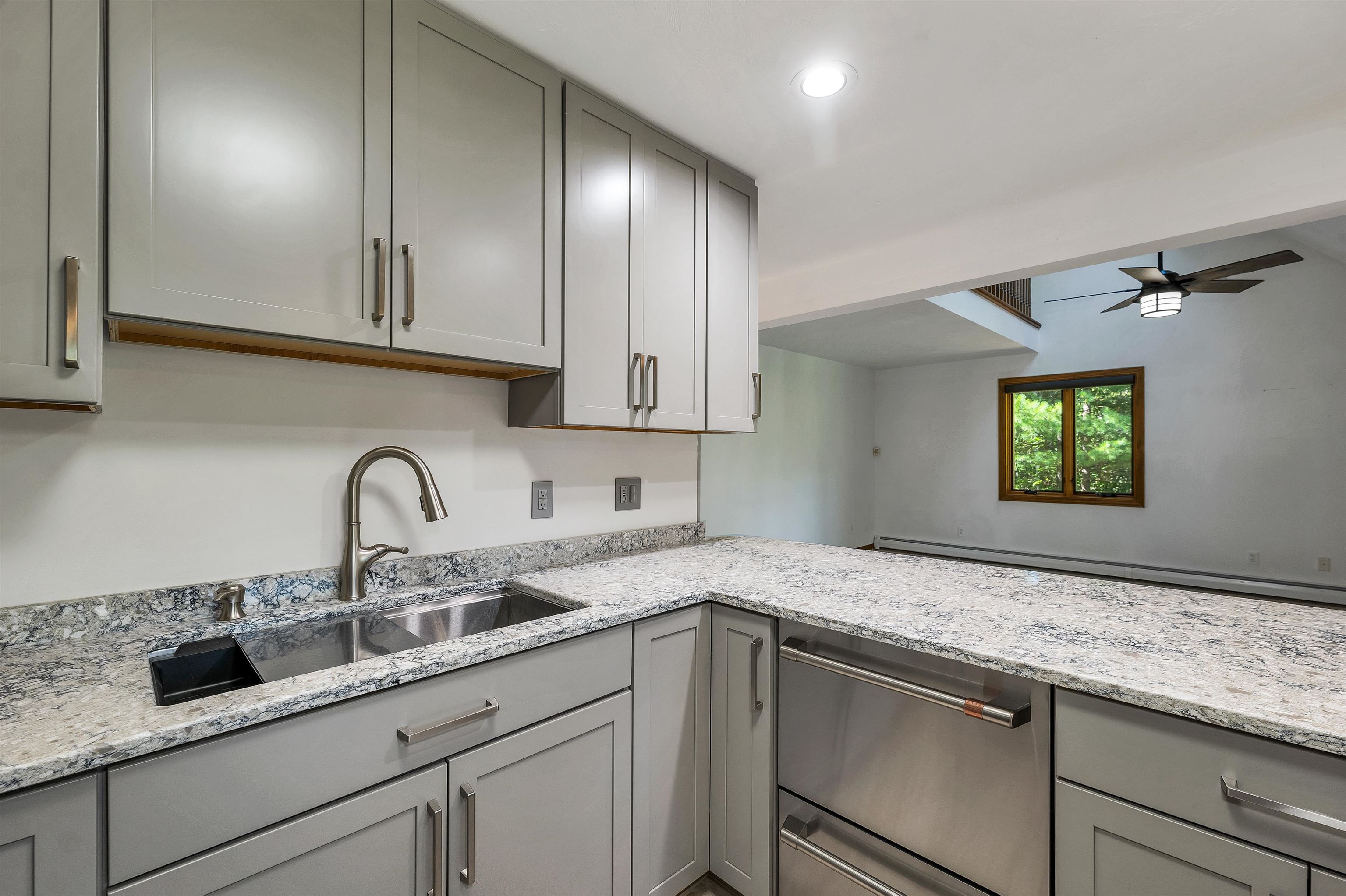 42 Kristen Drive Unit: A