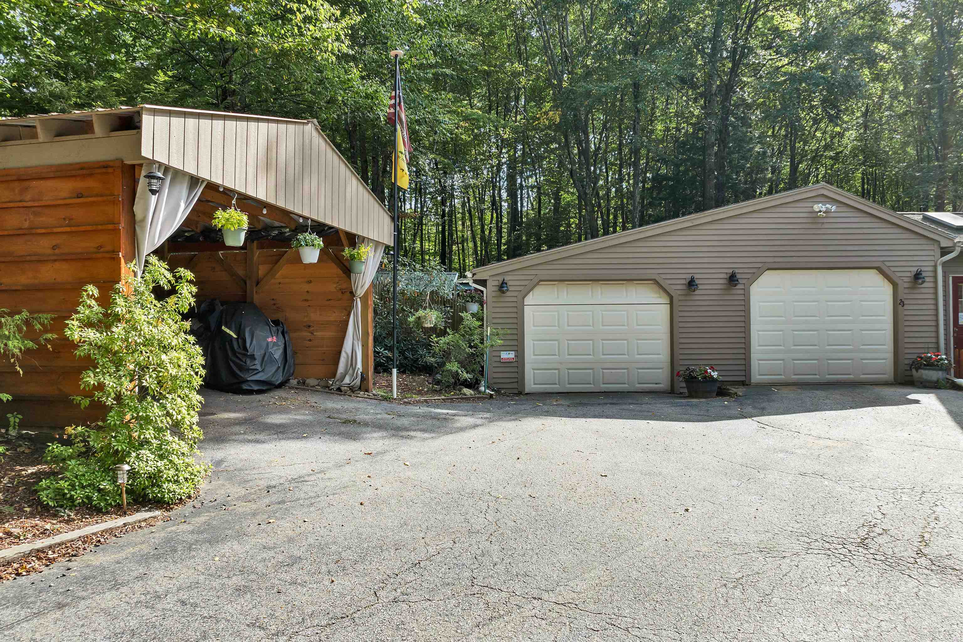 23 Canterbury Crossing