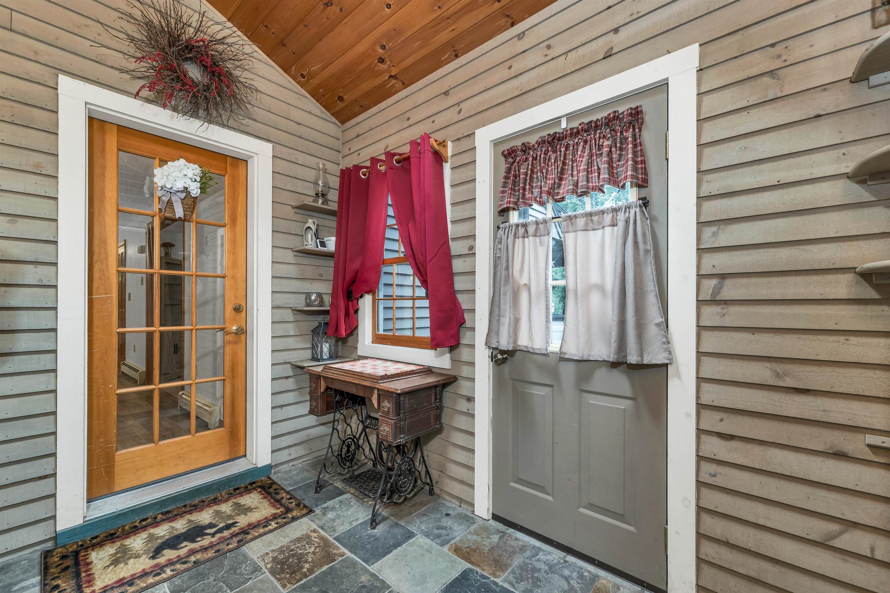 23 Canterbury Crossing