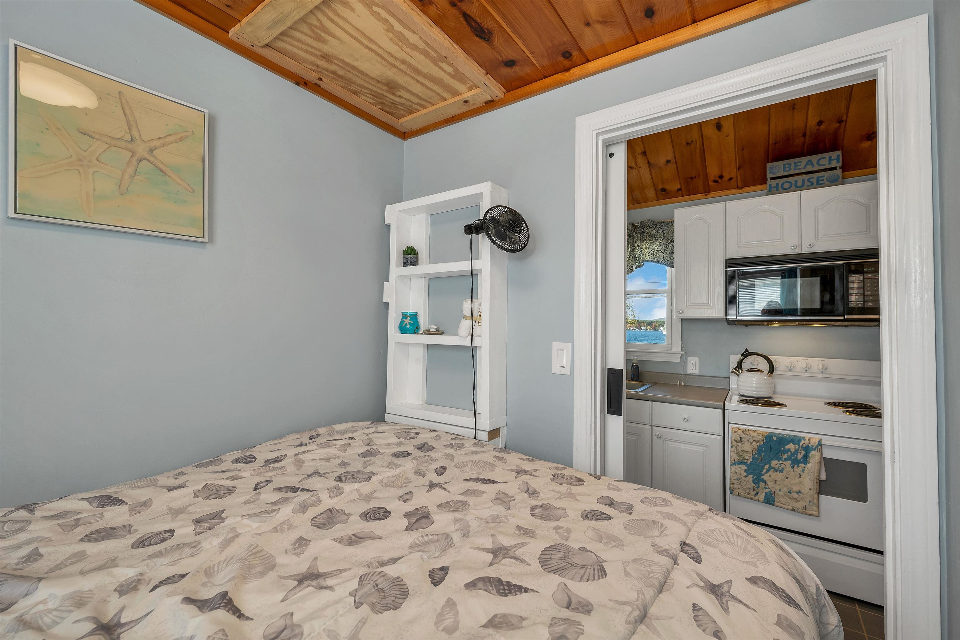 144 Lake Street Unit: 2