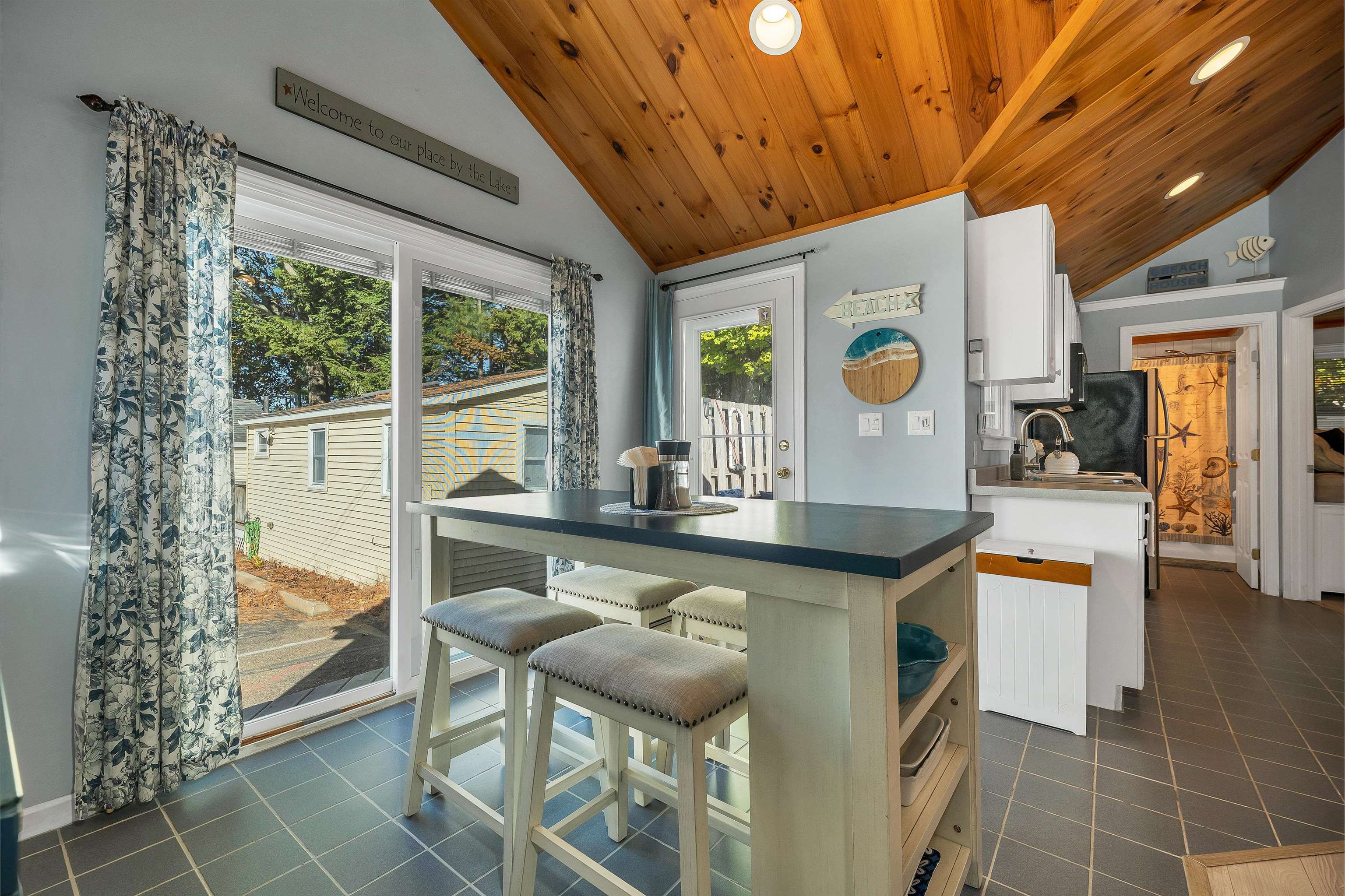 144 Lake Street Unit: 2