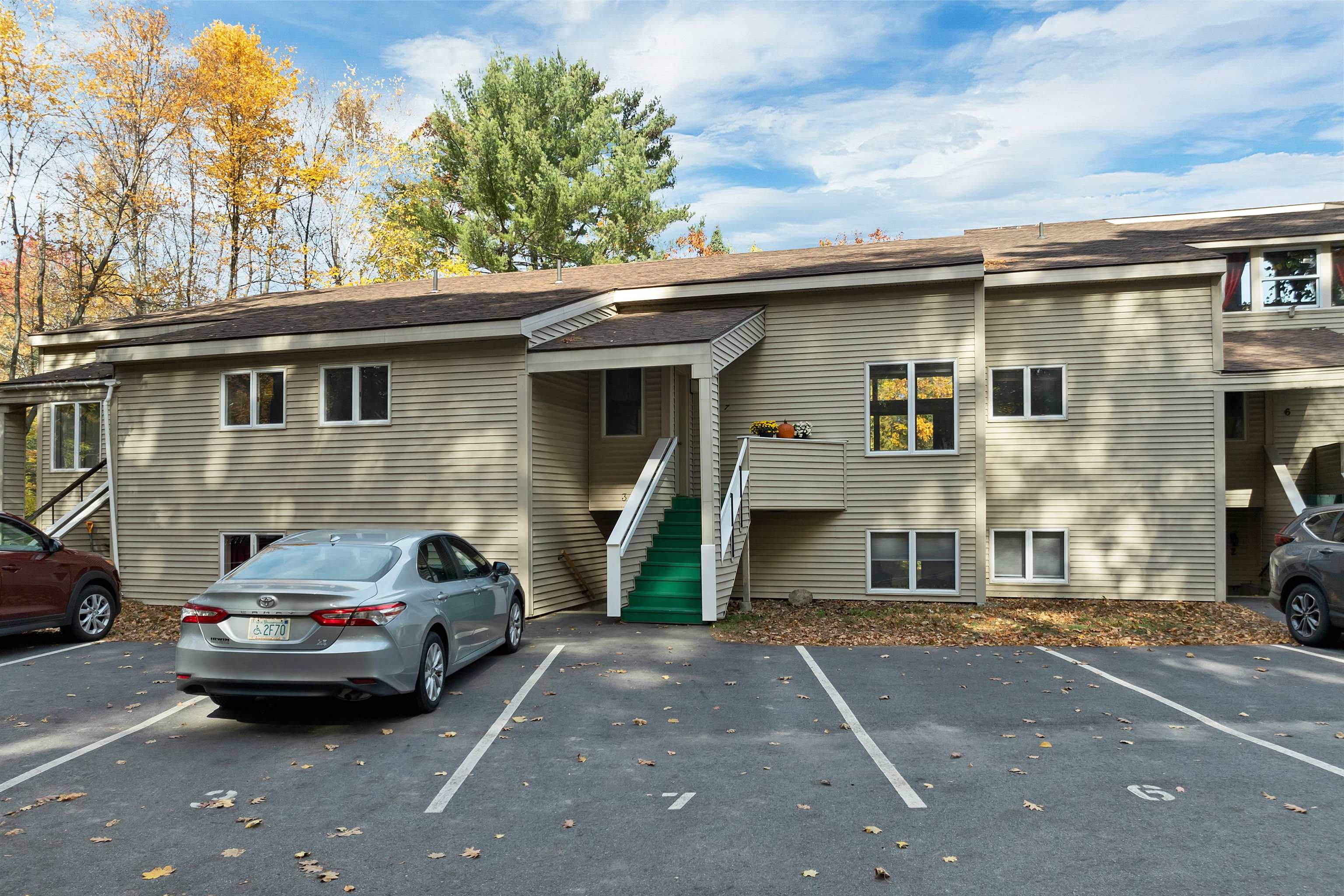 918 N Main Street Unit: 7