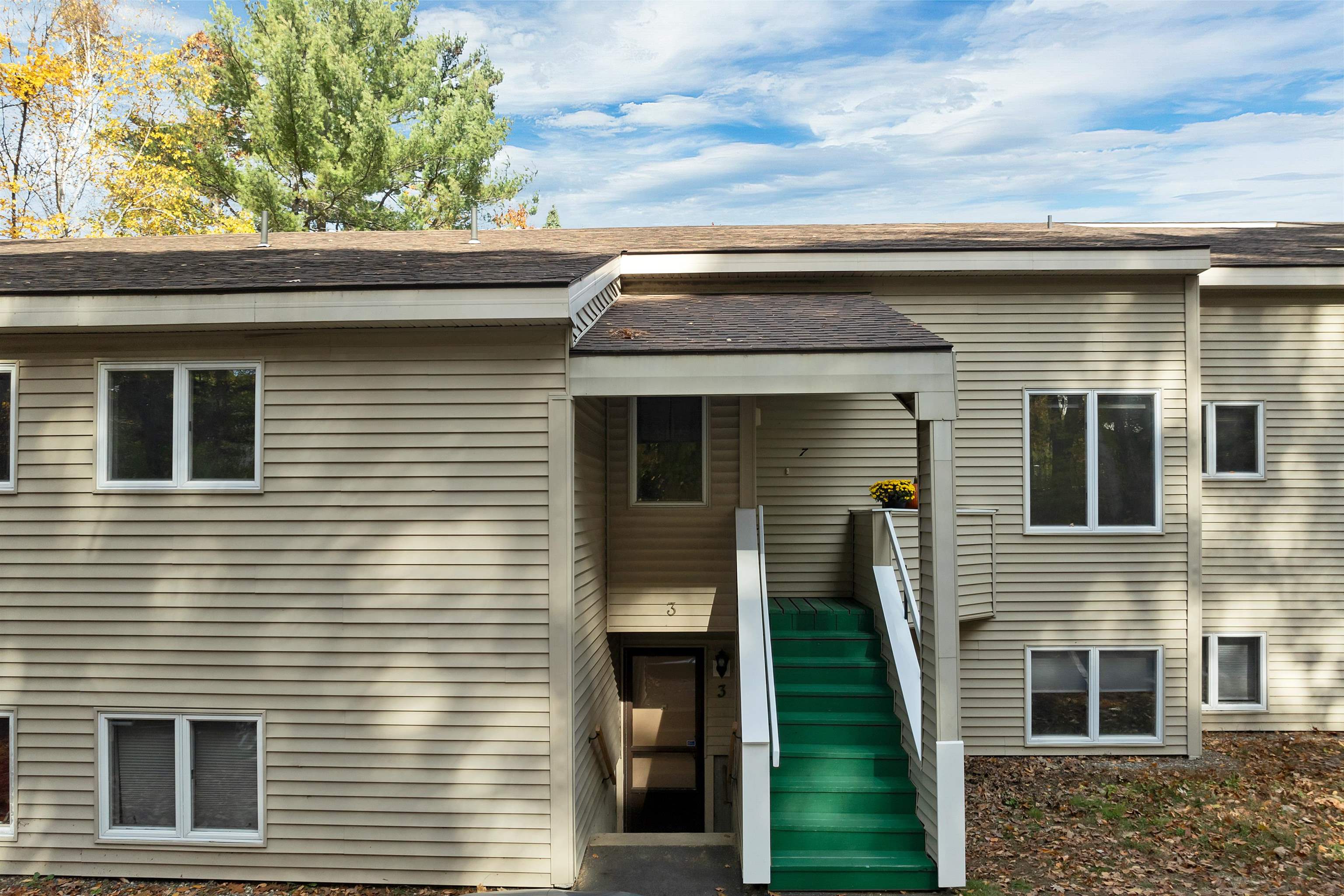 918 N Main Street Unit: 7