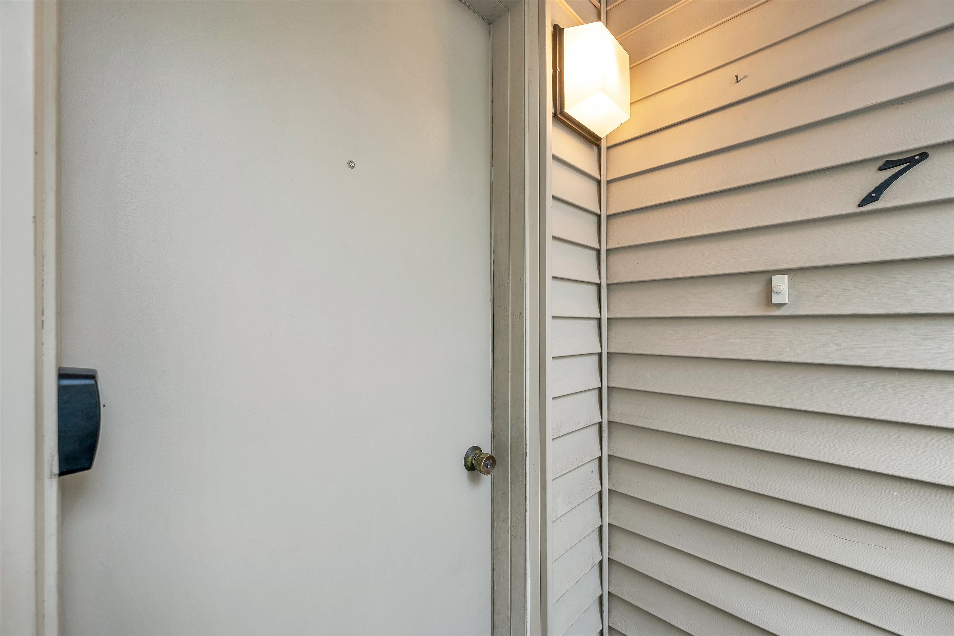 918 N Main Street Unit: 7