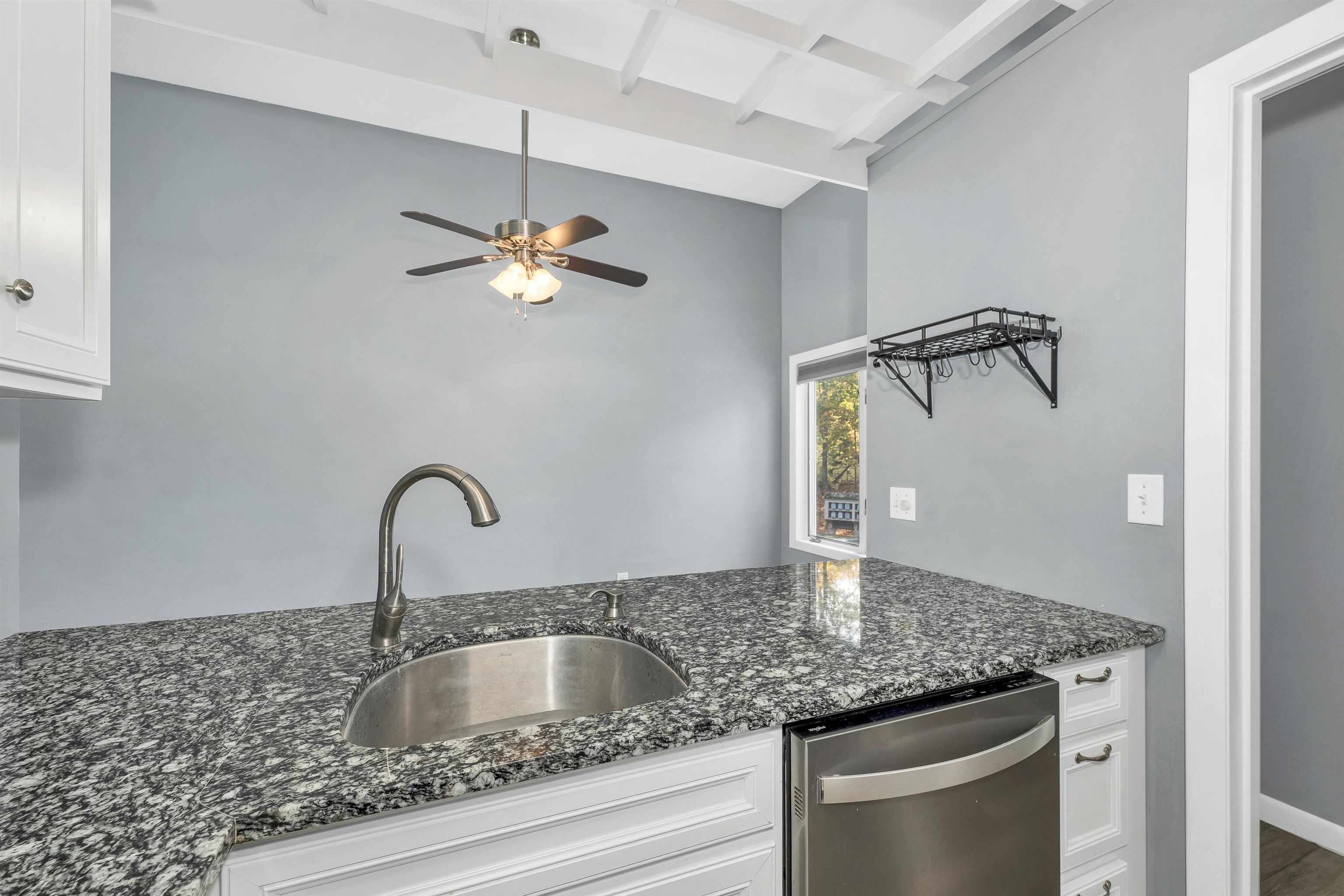 918 N Main Street Unit: 7