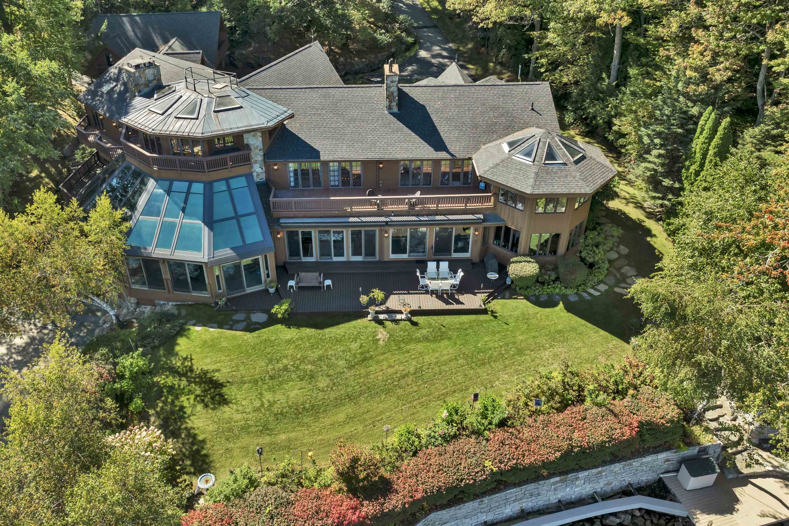 211 Dockham Shore Road