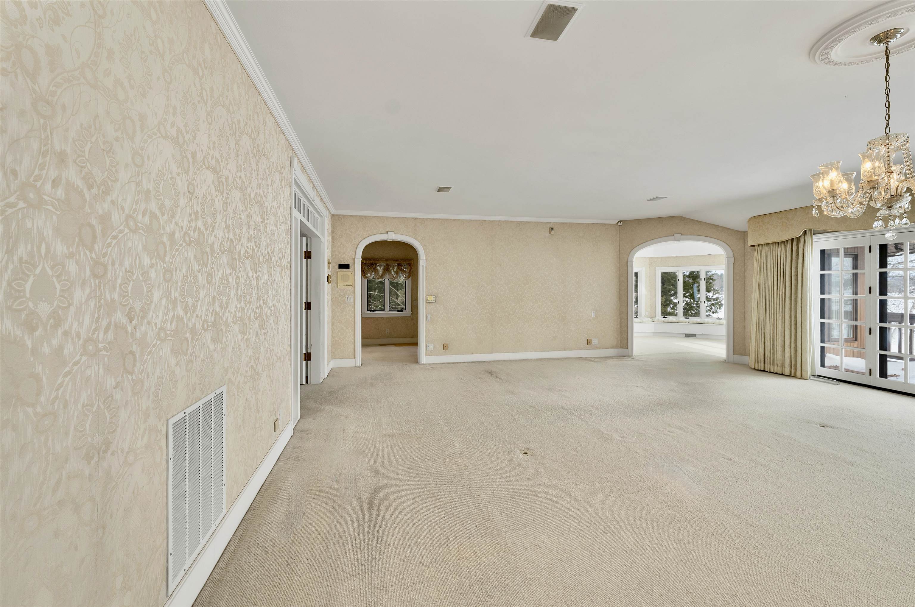 211 Dockham Shore Road