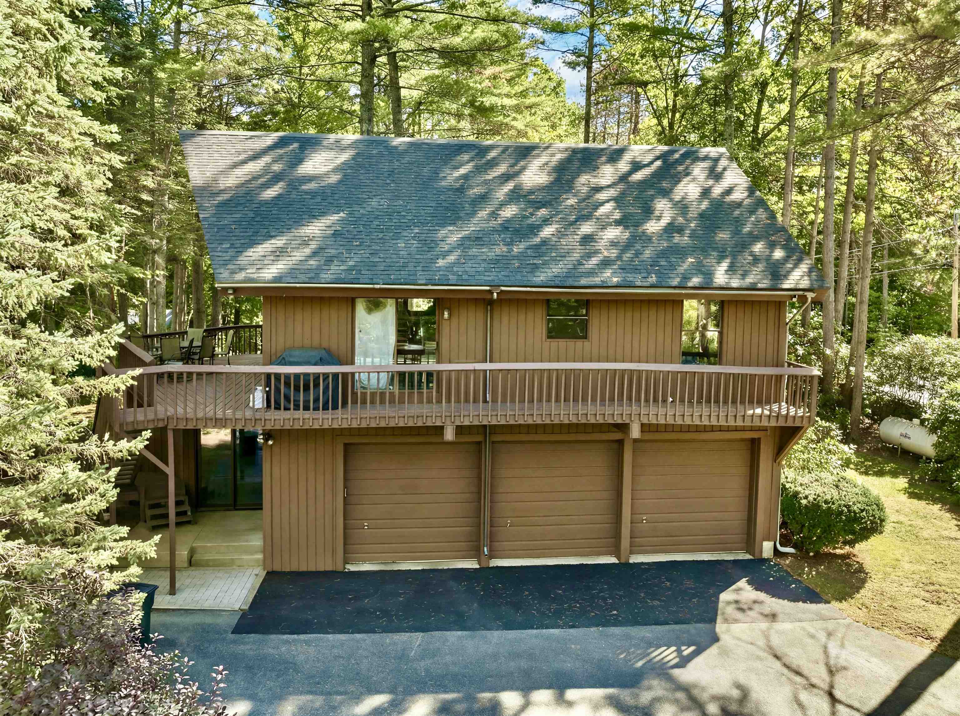 211 Dockham Shore Road