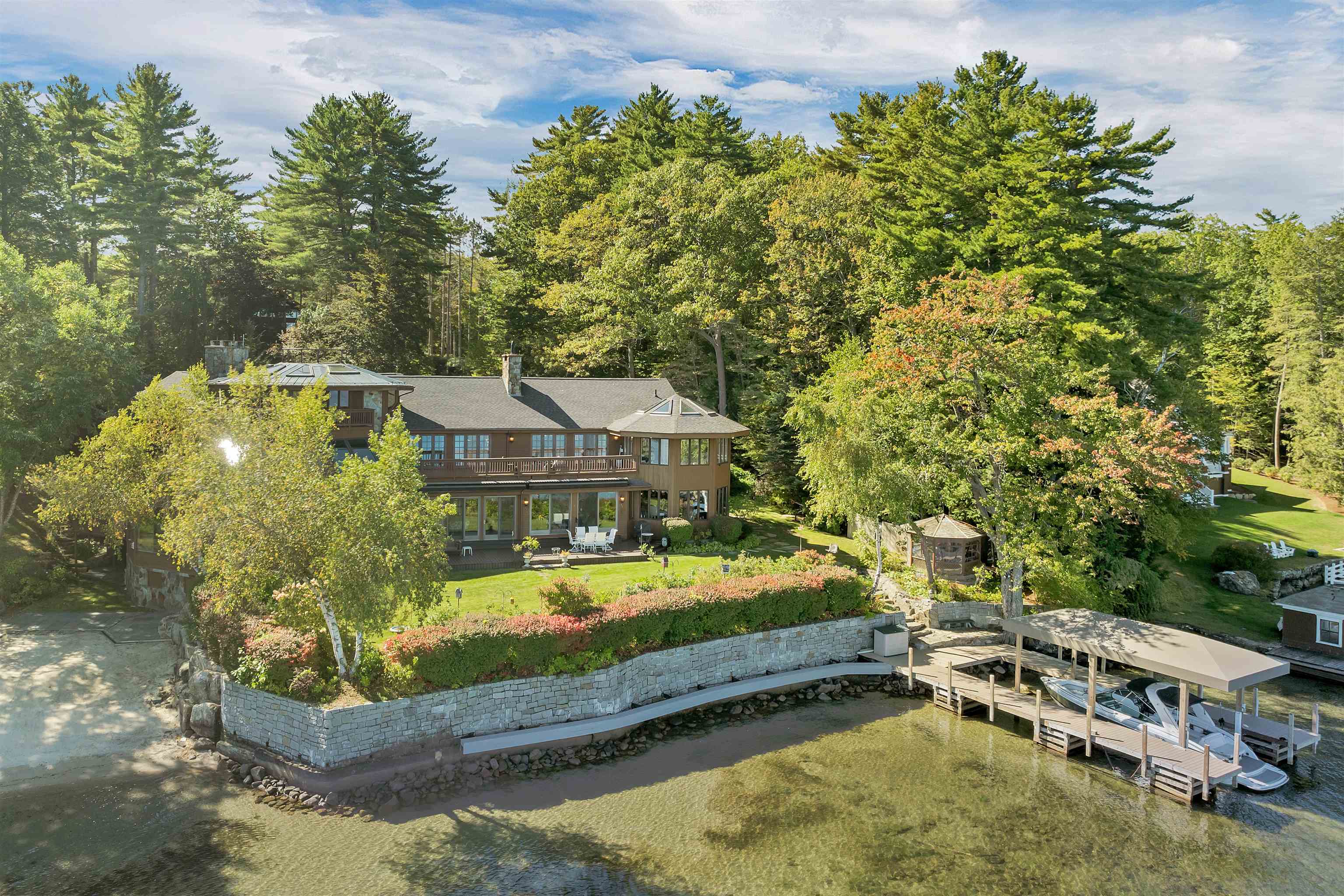 211 Dockham Shore Road