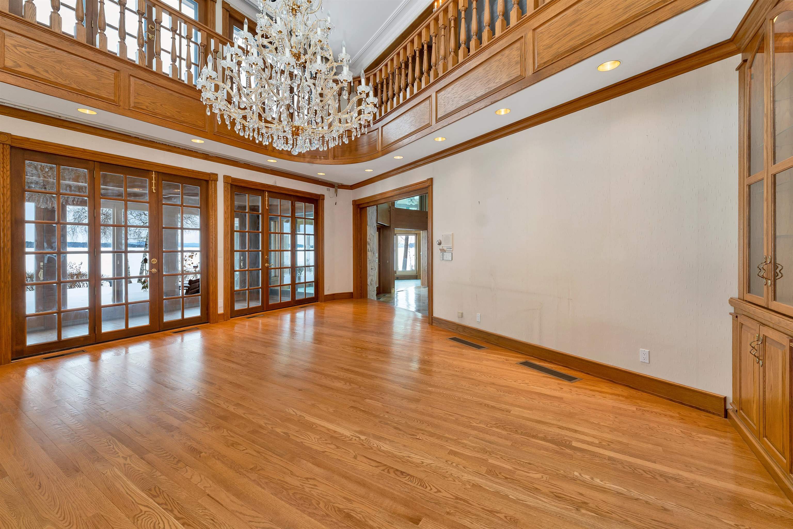 211 Dockham Shore Road