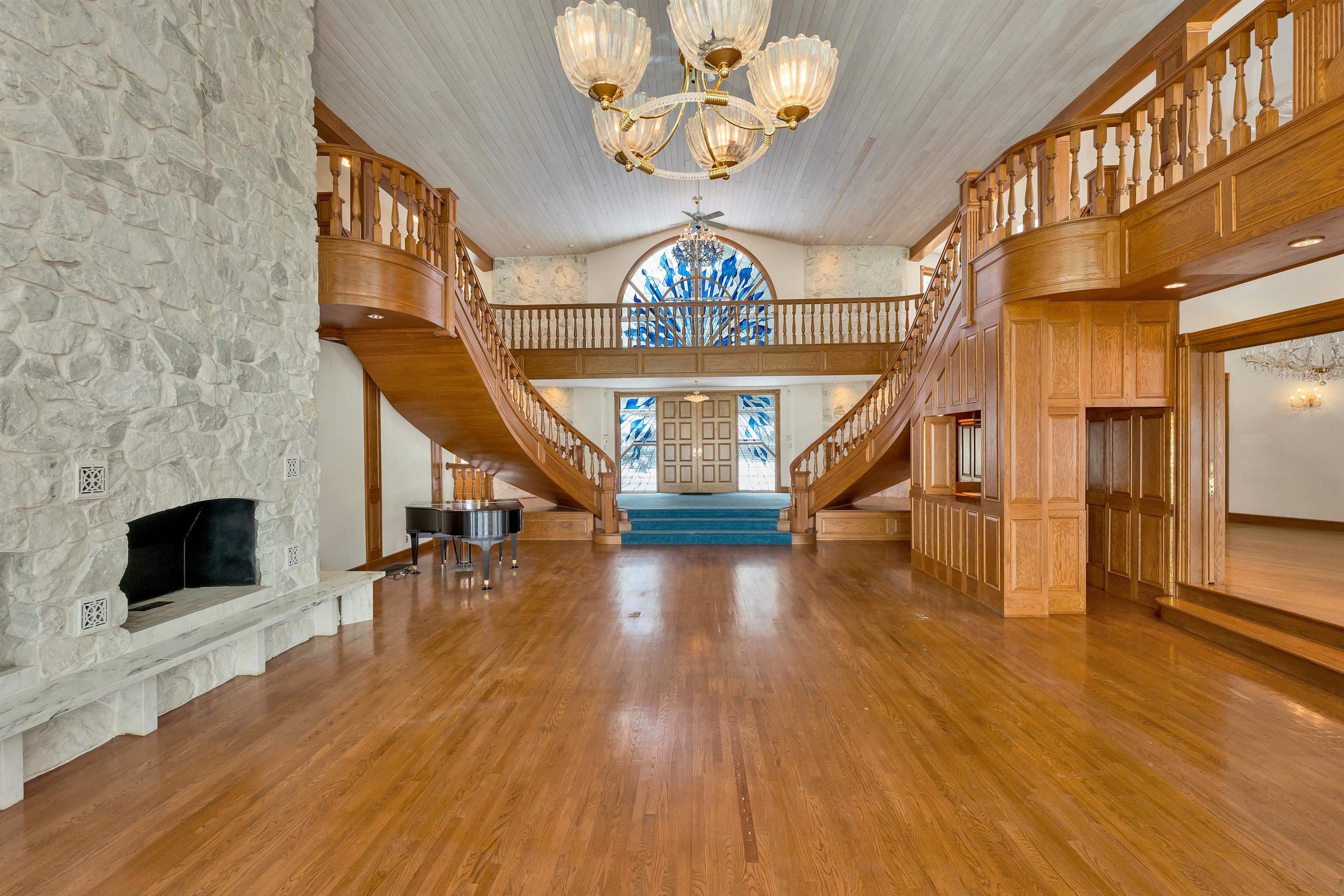 211 Dockham Shore Road