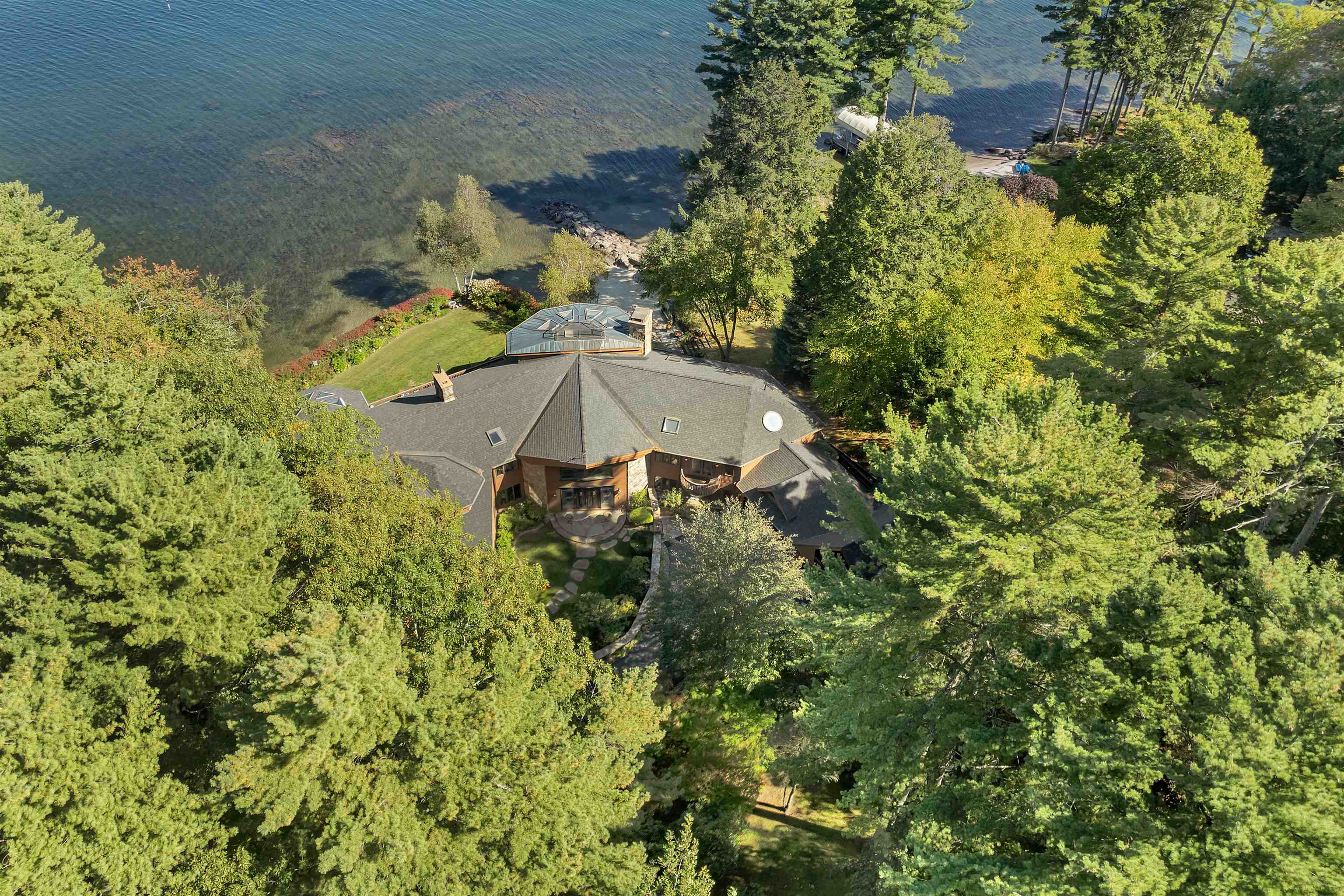 211 Dockham Shore Road