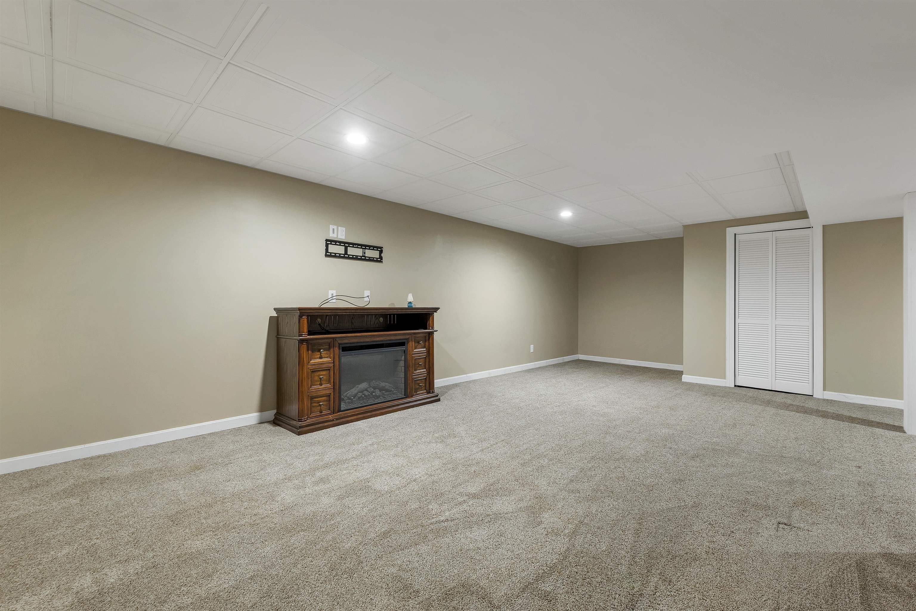 39 Sterling Drive