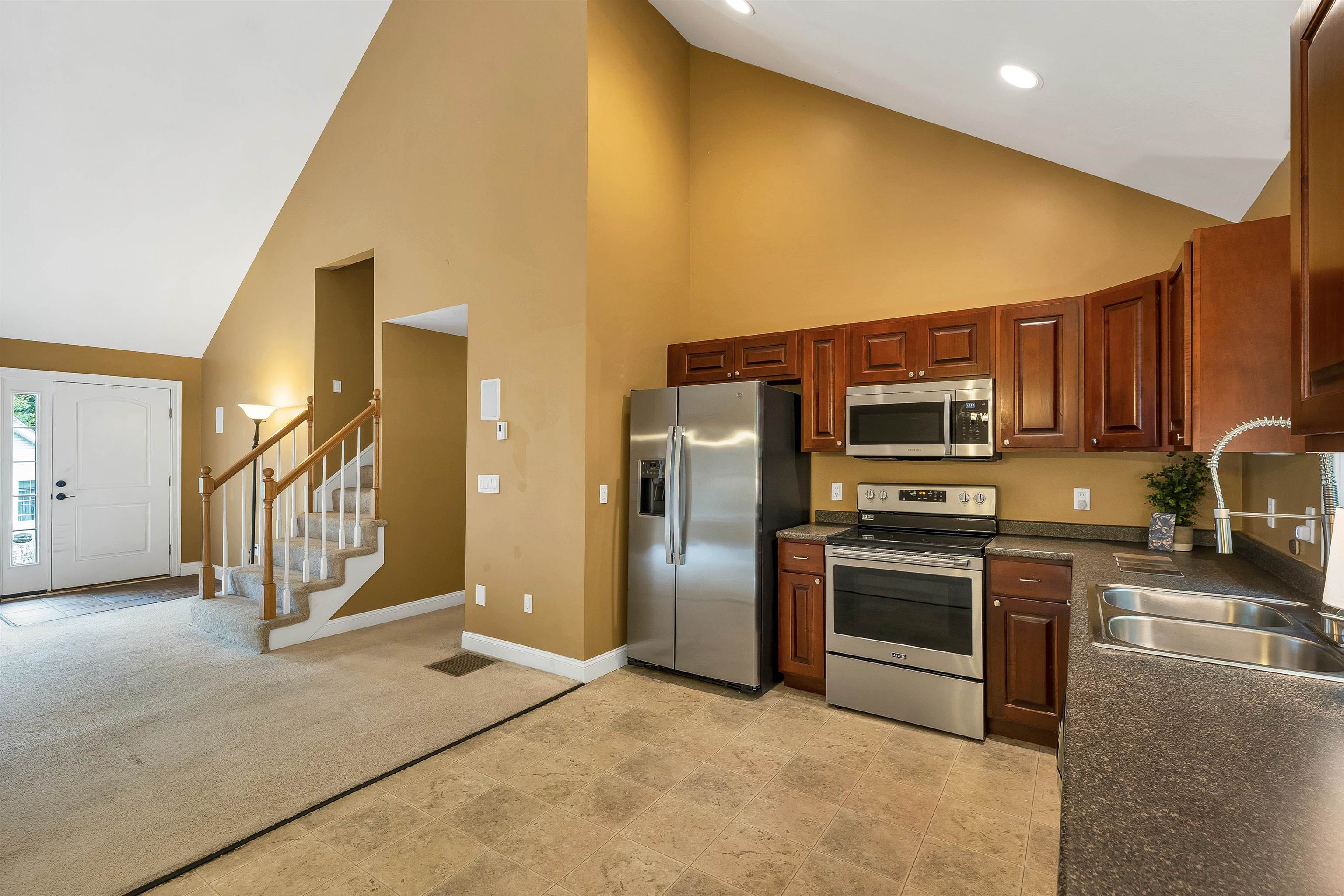 39 Sterling Drive