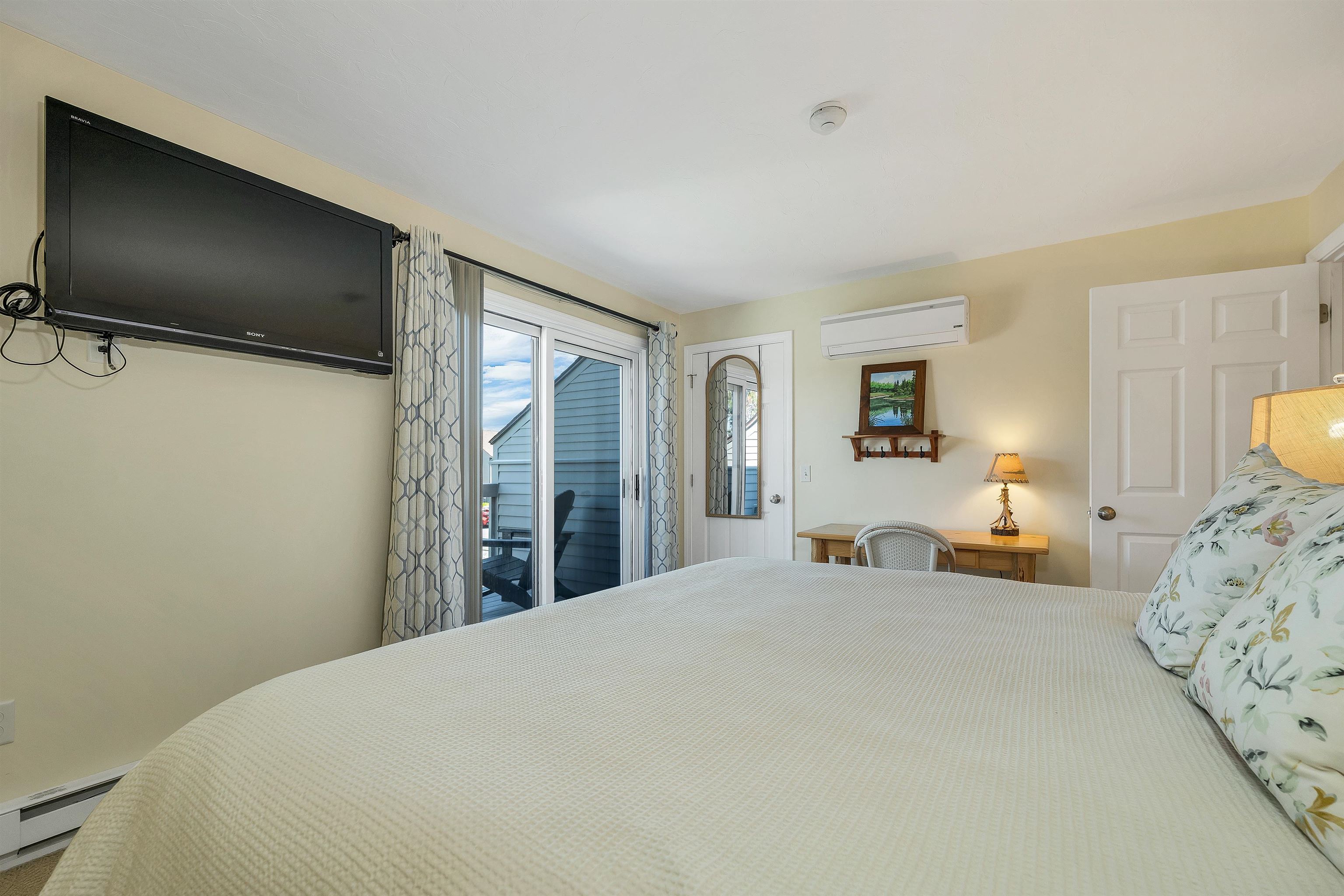60 Weirs Road Unit: F3