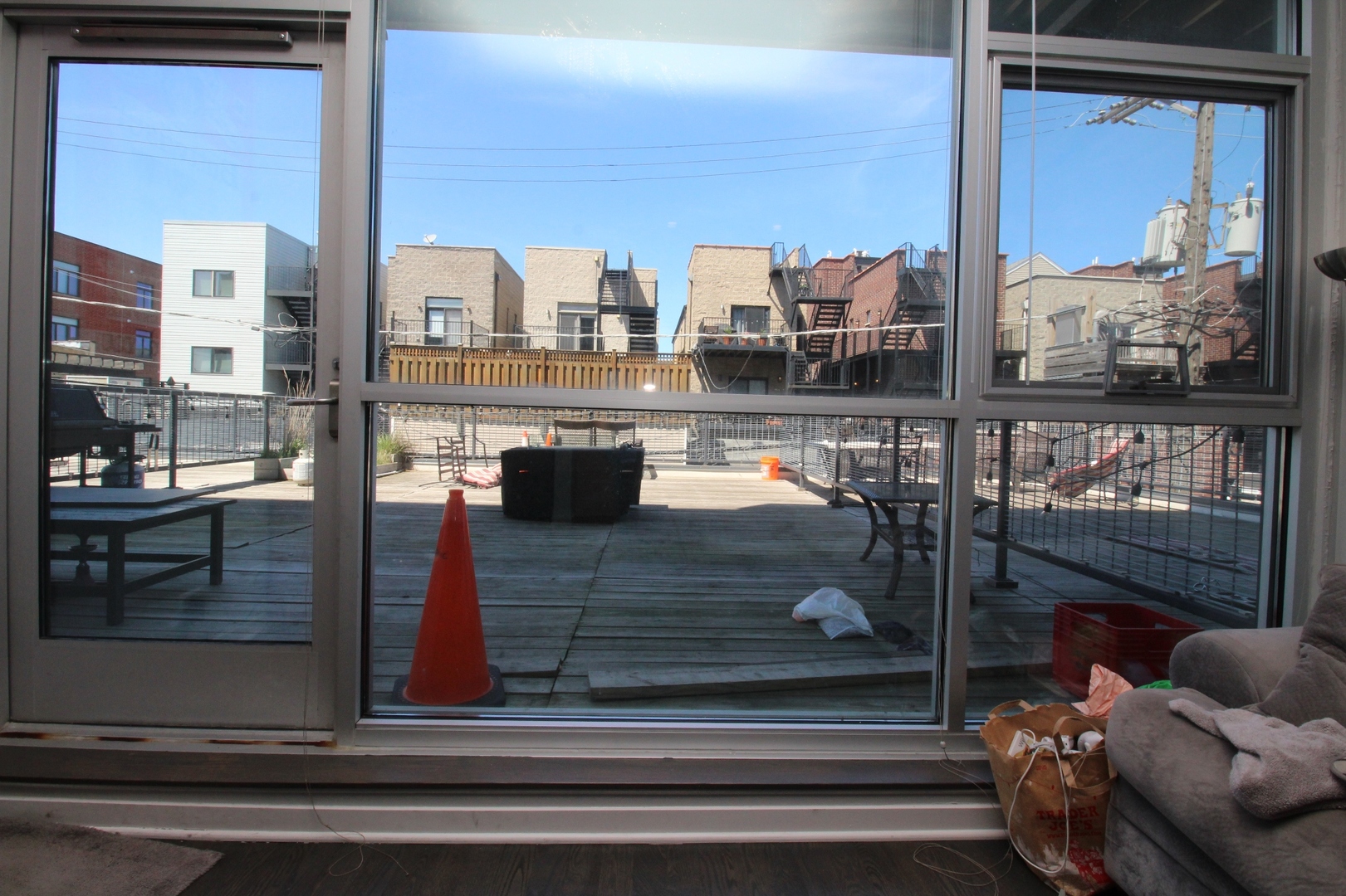 1540 W Fullerton Avenue Unit: 207
