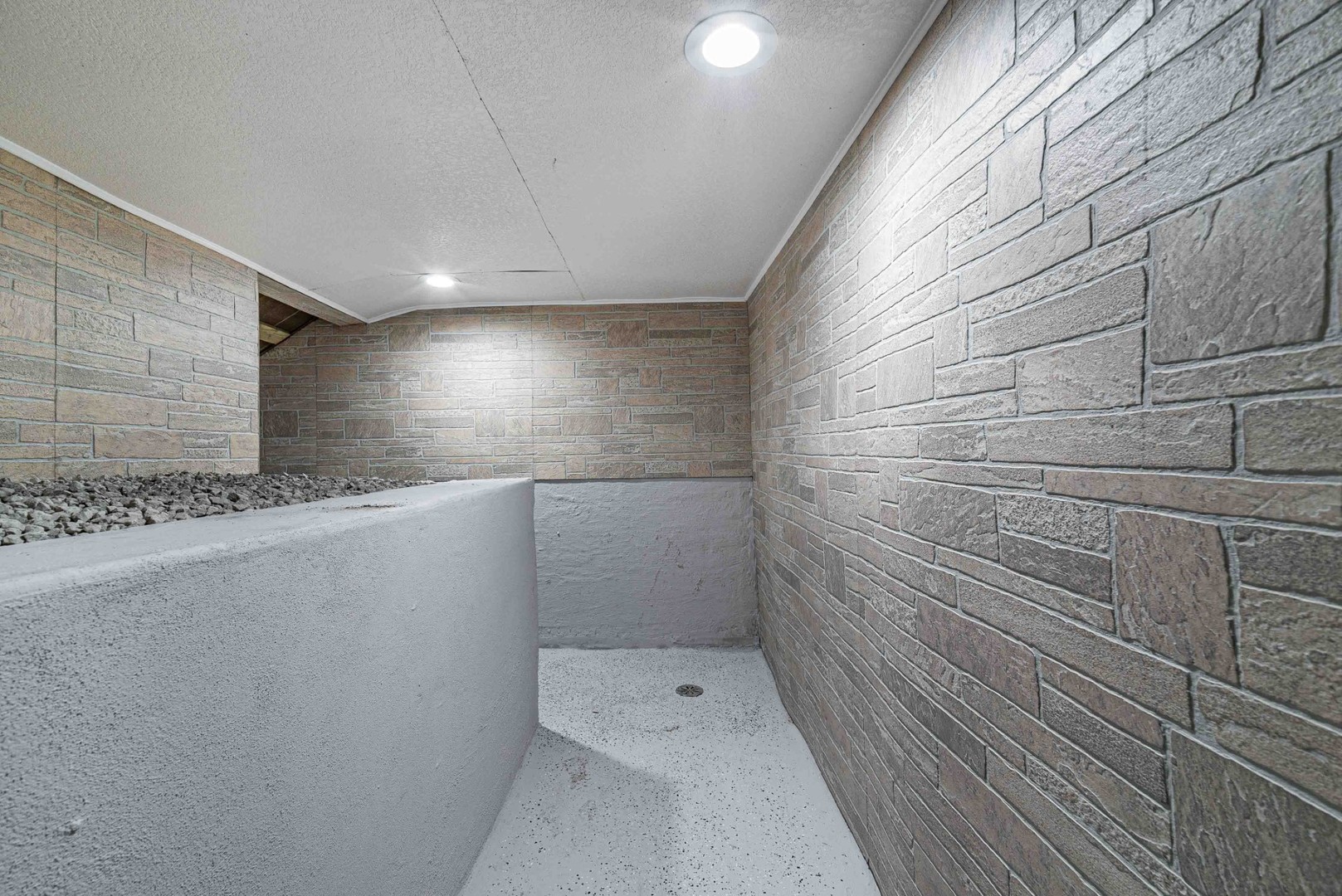 9368 S Longwood Drive