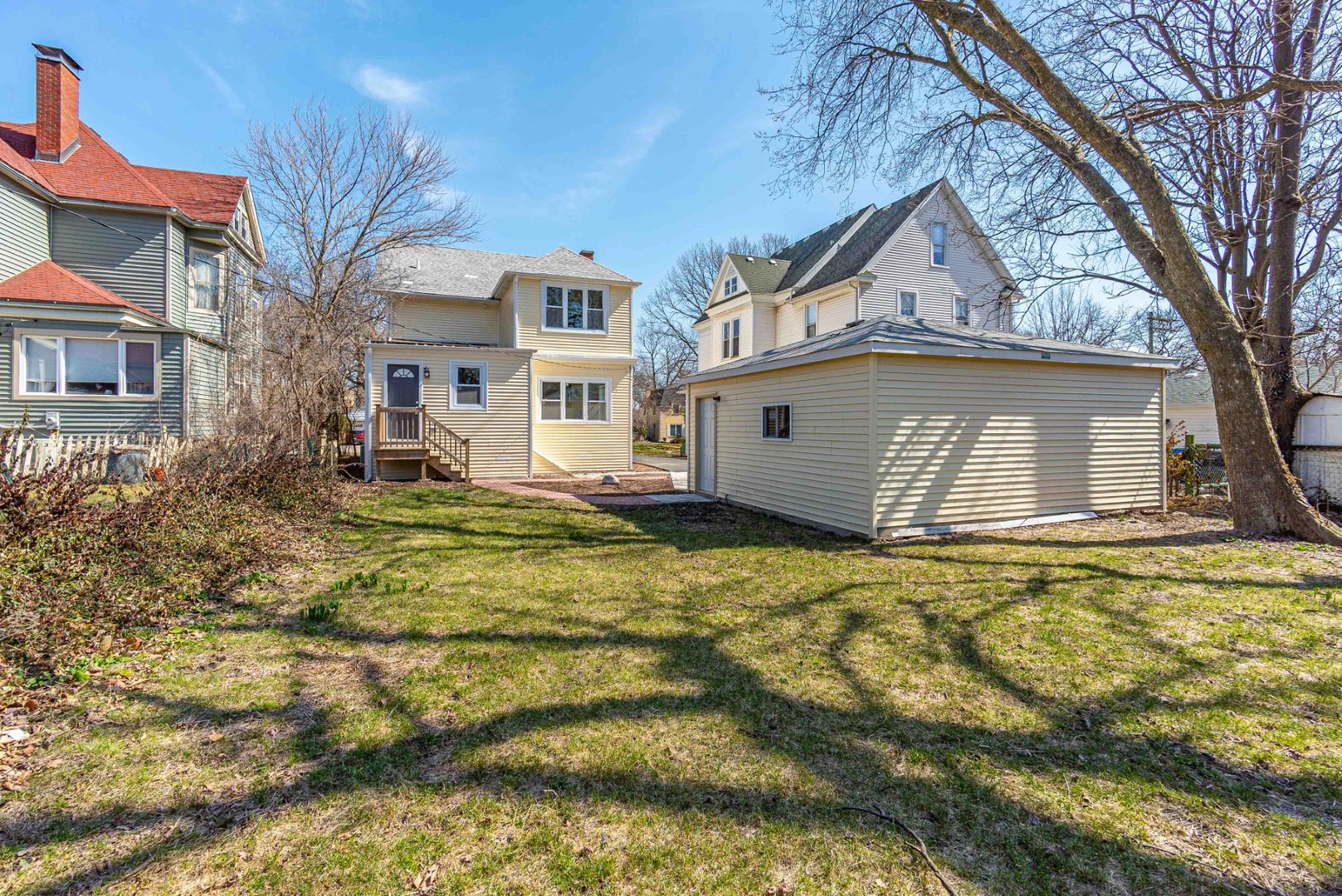 9368 S Longwood Drive