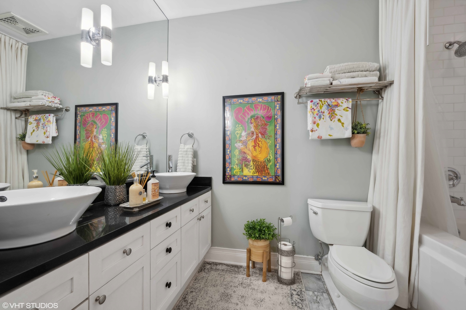 1330 W Monroe Street Unit: 409