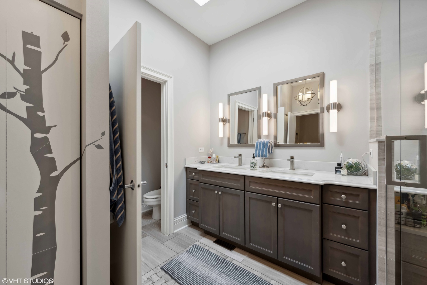 1330 W Monroe Street Unit: 409