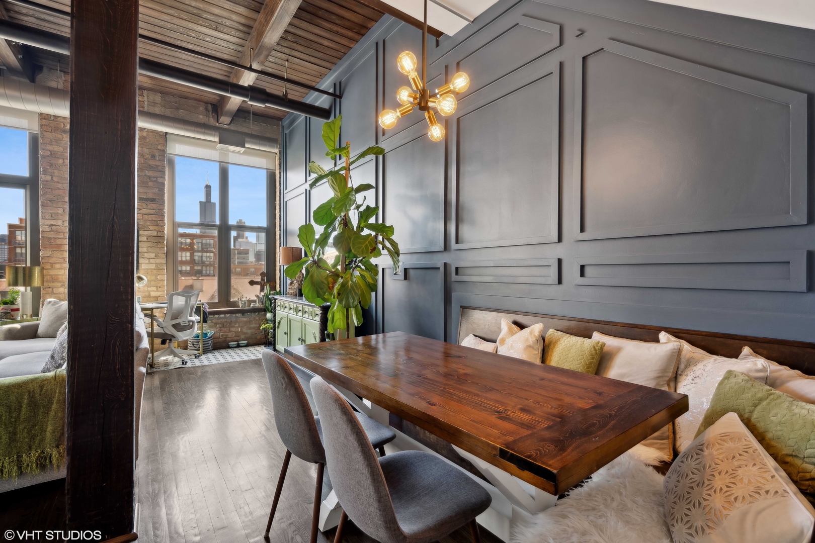 1330 W Monroe Street Unit: 409