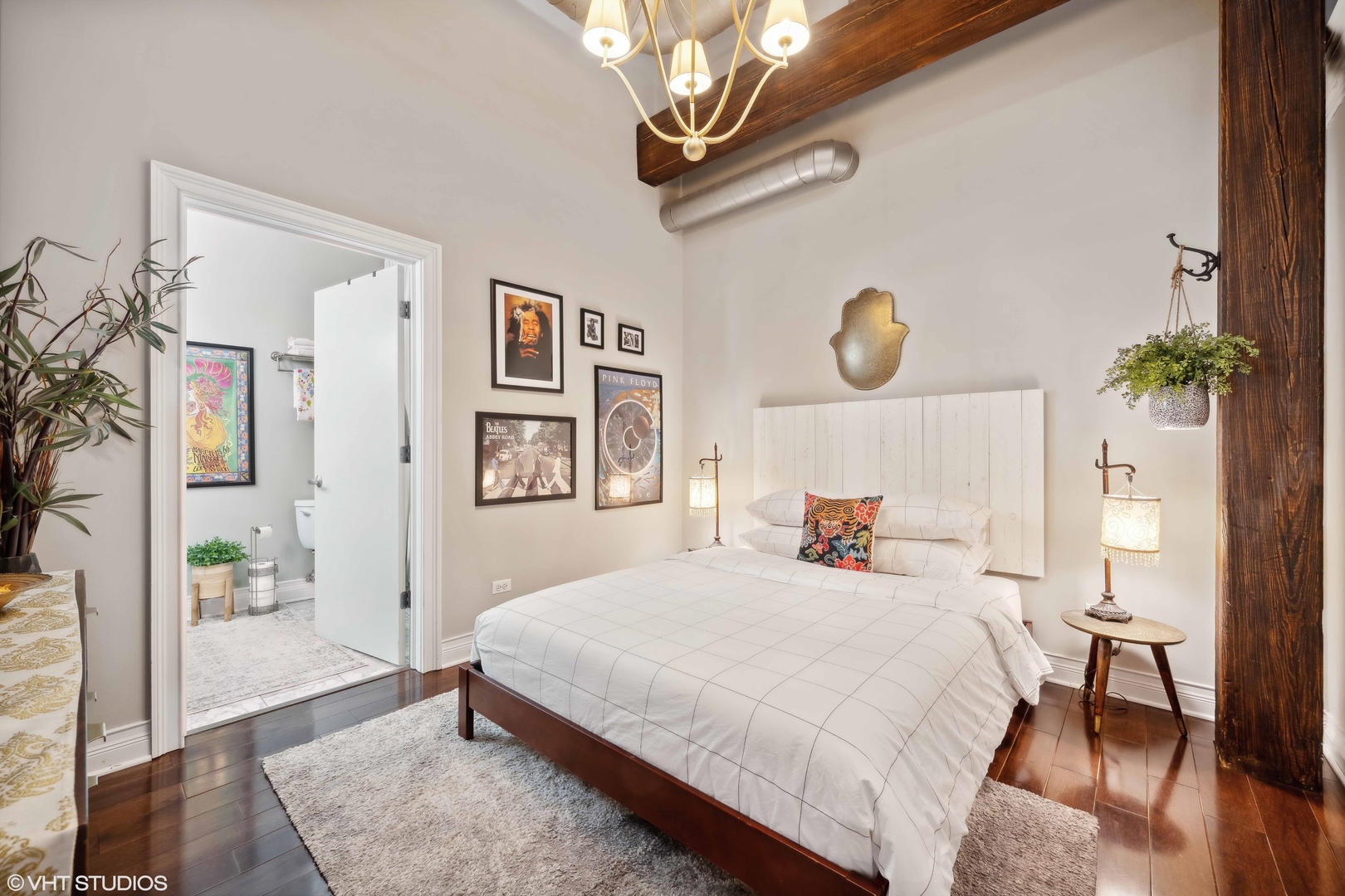 1330 W Monroe Street Unit: 409