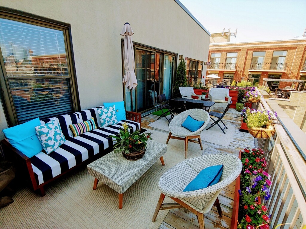 1330 W Monroe Street Unit: 409