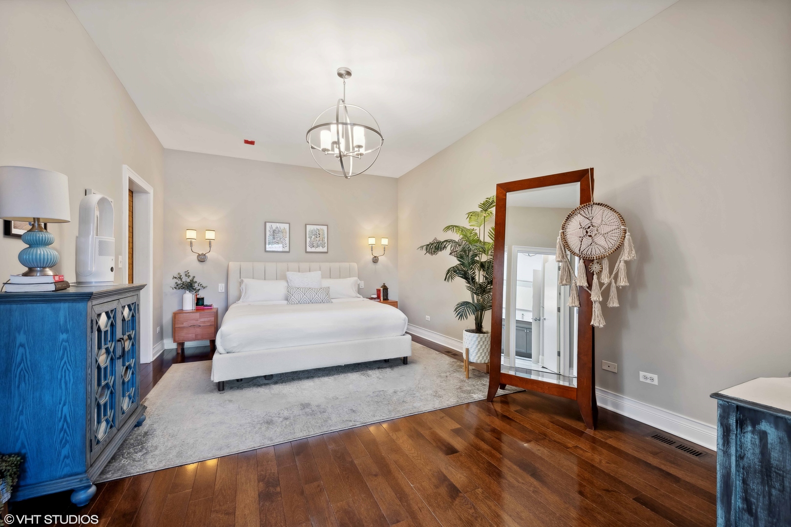 1330 W Monroe Street Unit: 409