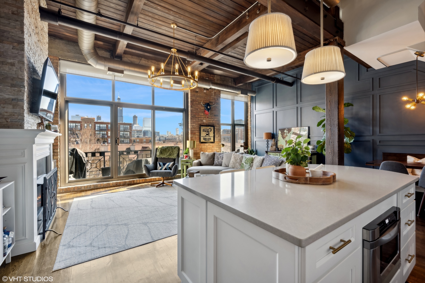 1330 W Monroe Street Unit: 409