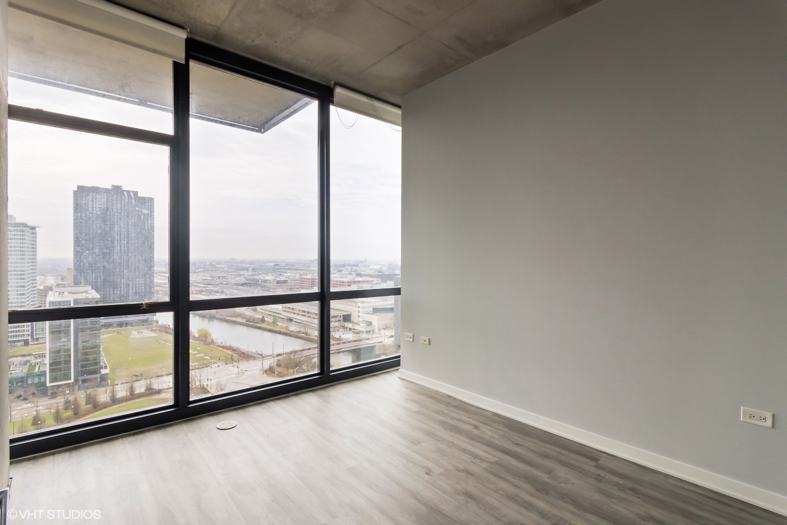 235 W Van Buren Street Unit: 2304