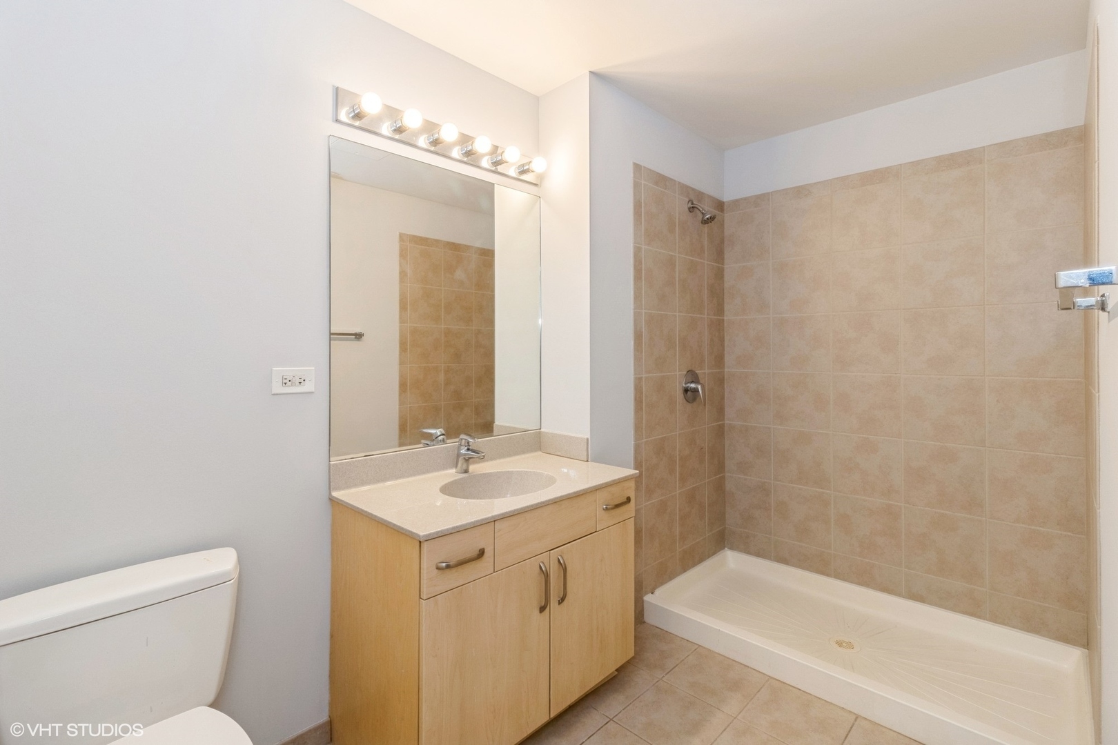 235 W Van Buren Street Unit: 2304