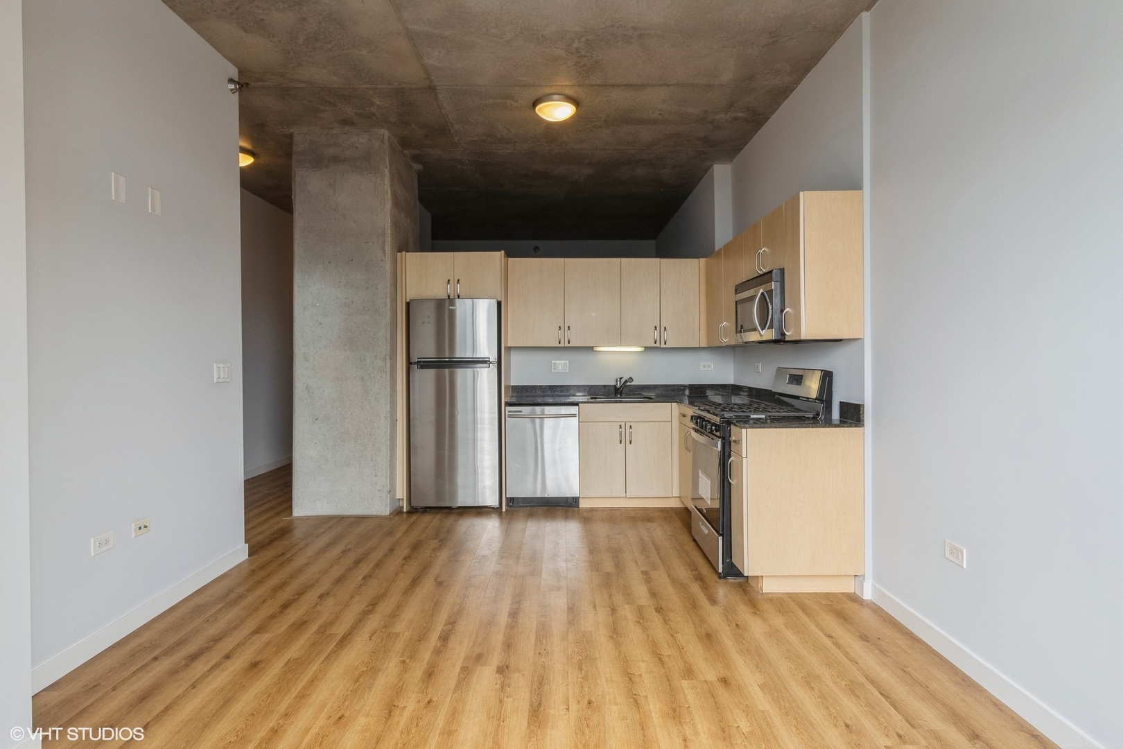 235 W Van Buren Street Unit: 2304