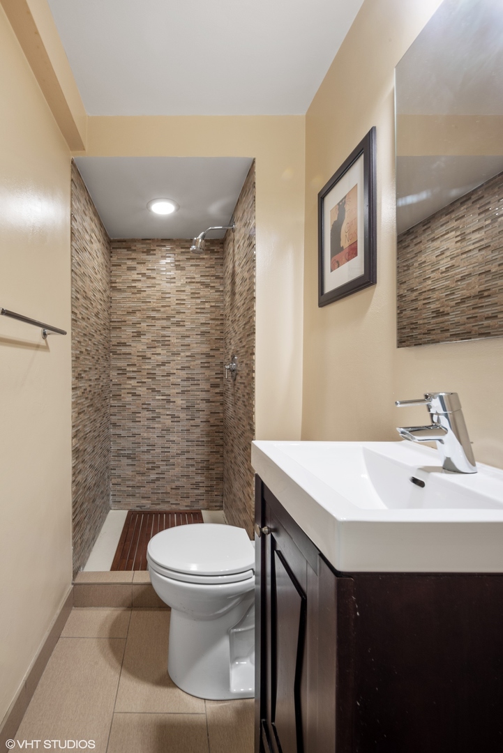 1540 N State Parkway Unit: 10C