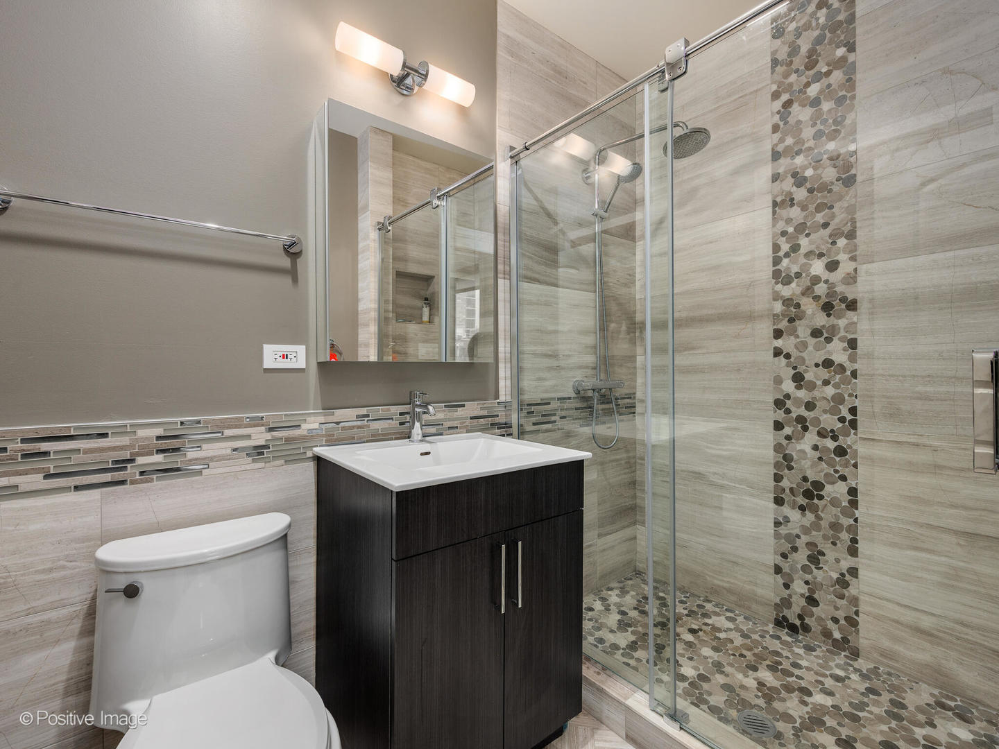 42 E ELM Street Unit: 2