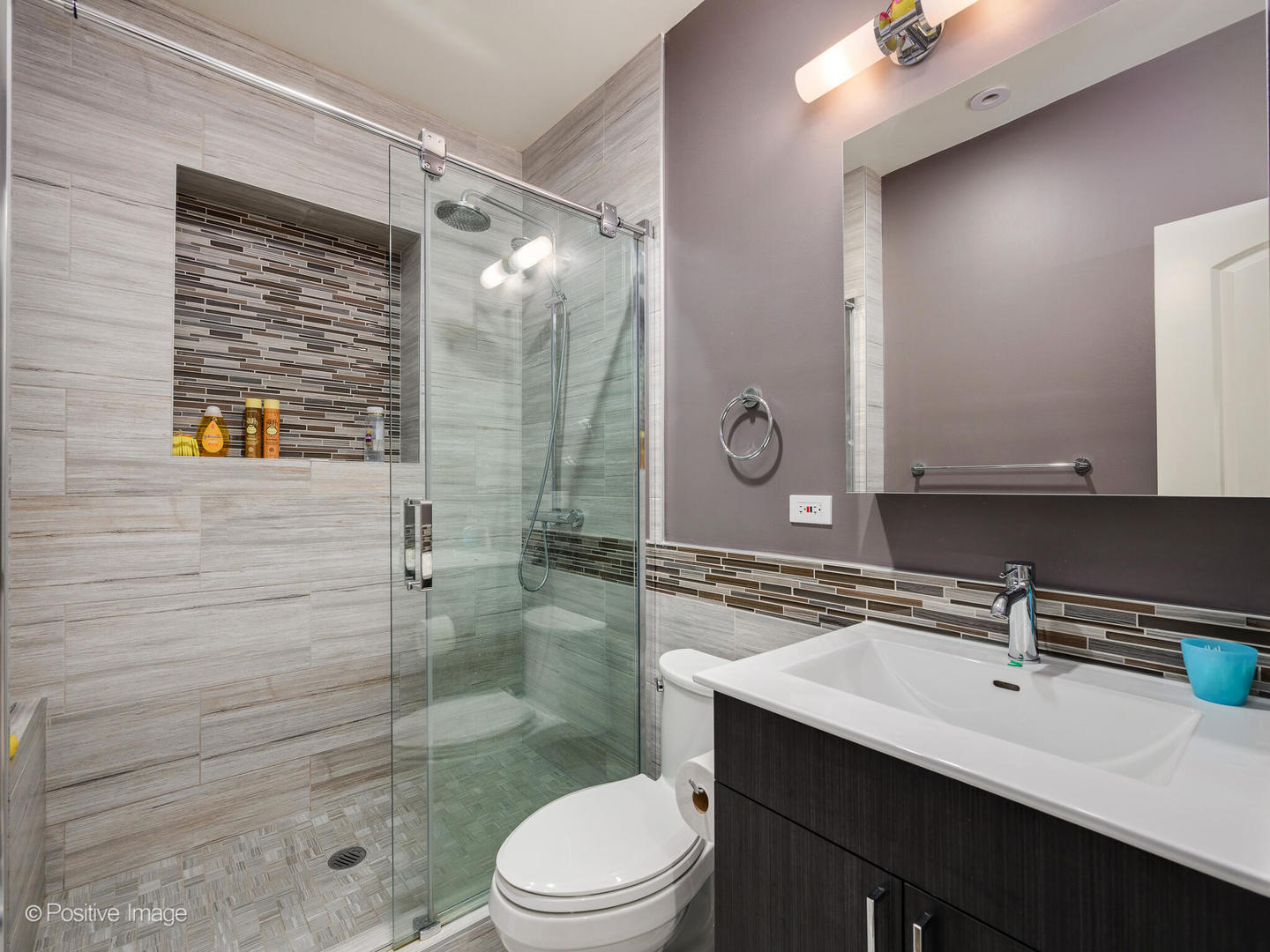 42 E ELM Street Unit: 2