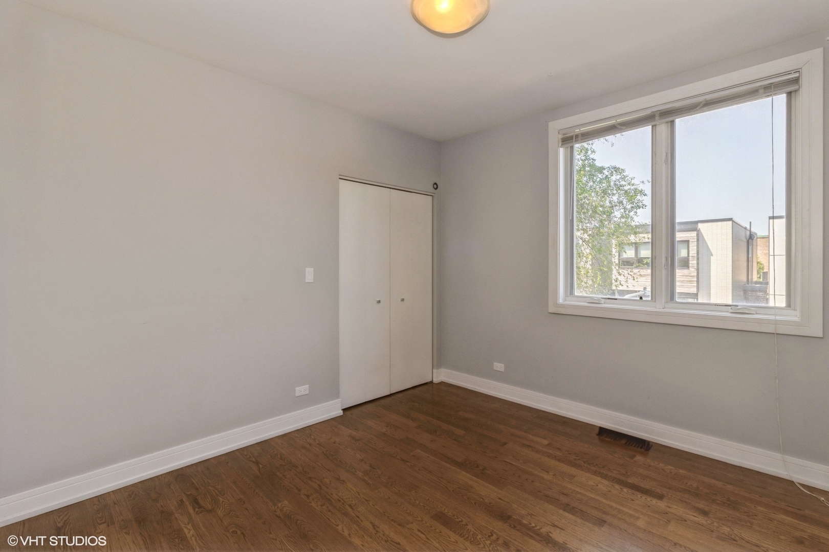 2822 W Chicago Avenue Unit: 2W