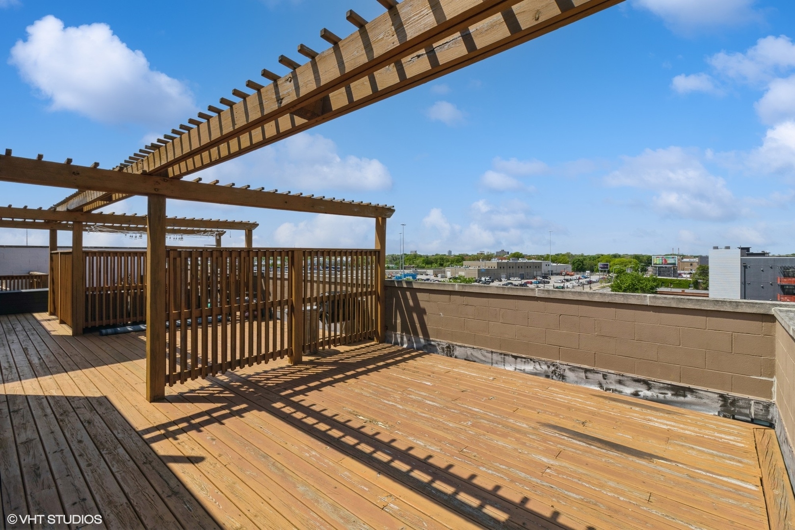 2822 W Chicago Avenue Unit: 2W