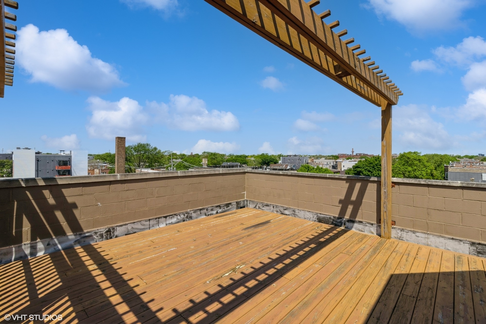 2822 W Chicago Avenue Unit: 2W