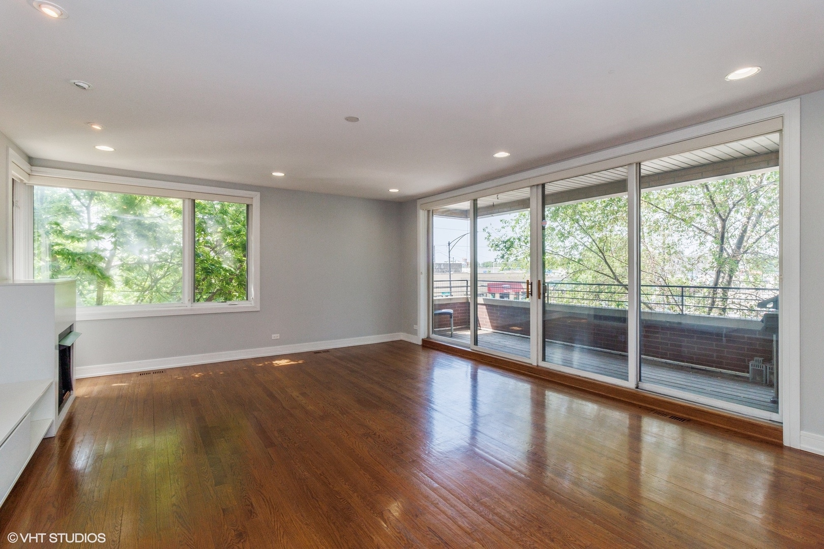 2822 W Chicago Avenue Unit: 2W