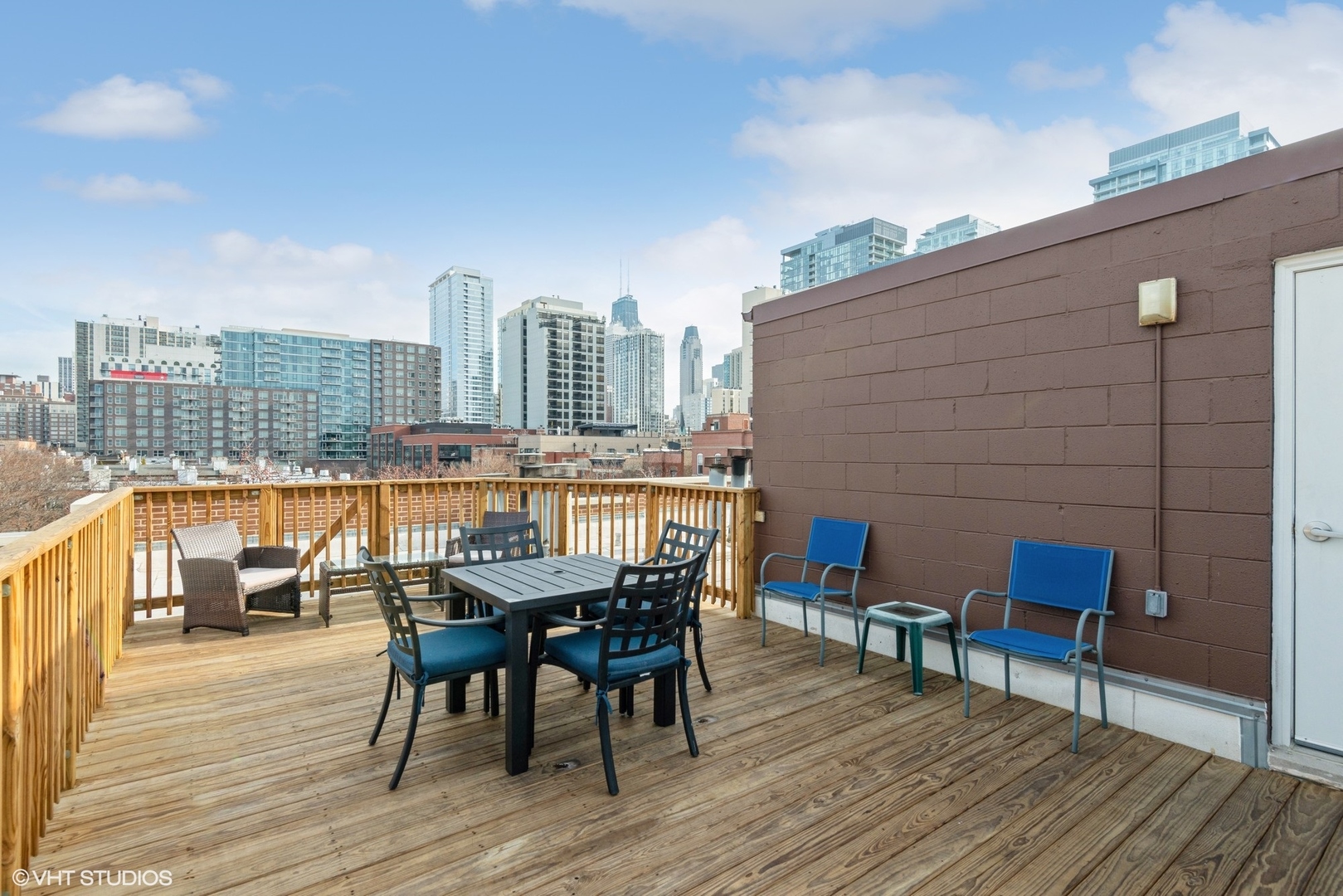 300 W Scott Street Unit: 503