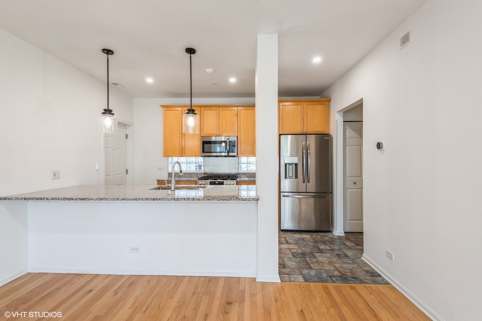 300 W Scott Street Unit: 503