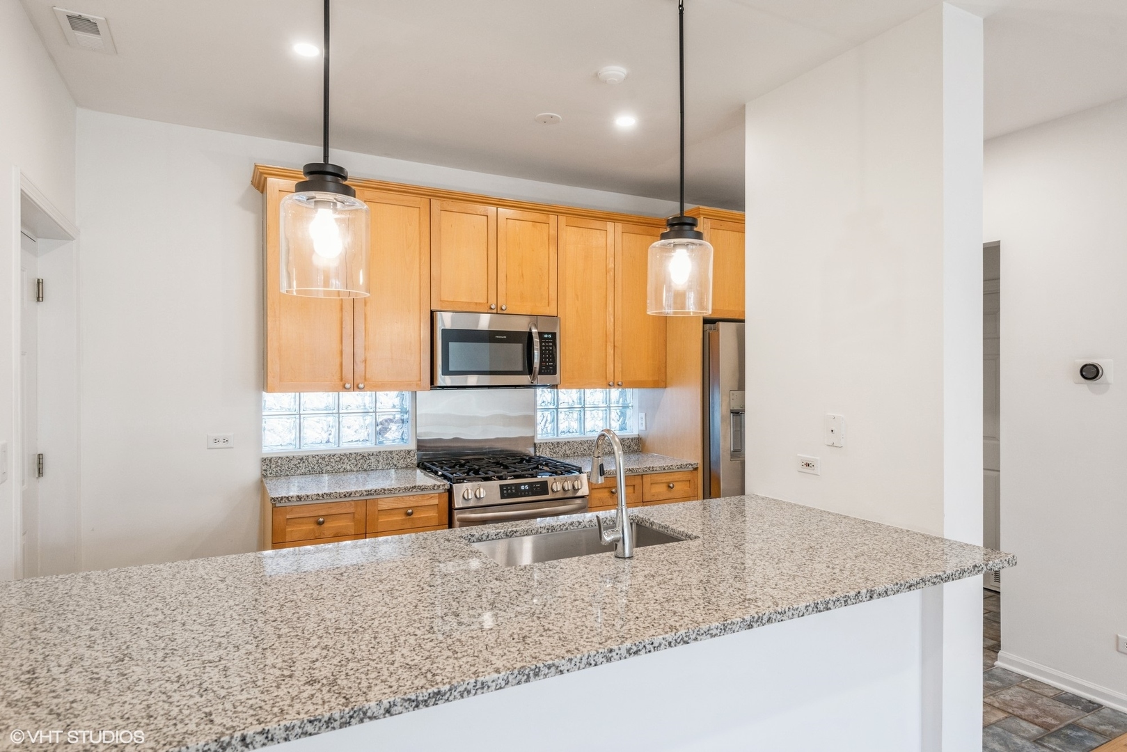 300 W Scott Street Unit: 503