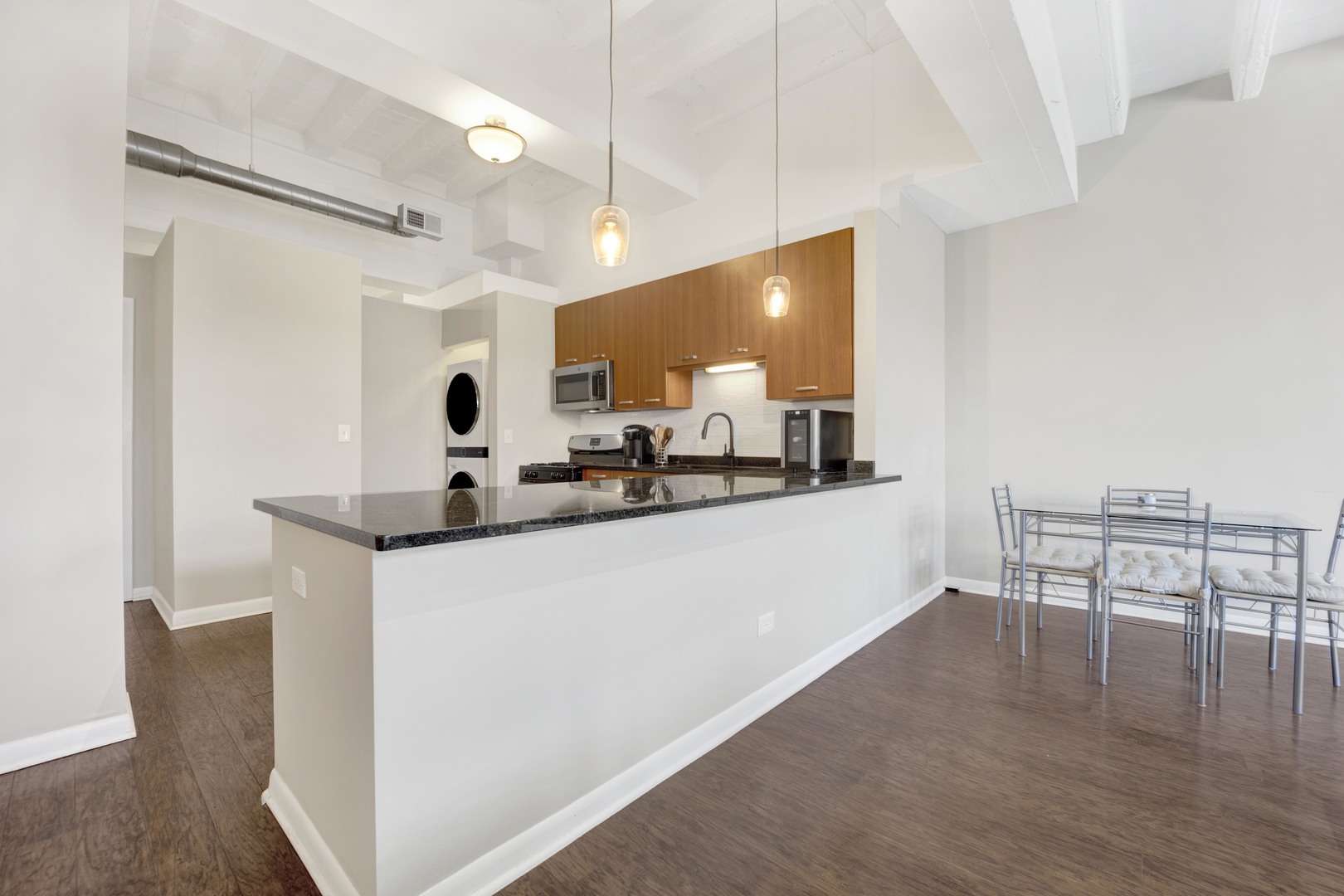 1225 W Morse Avenue Unit: 201