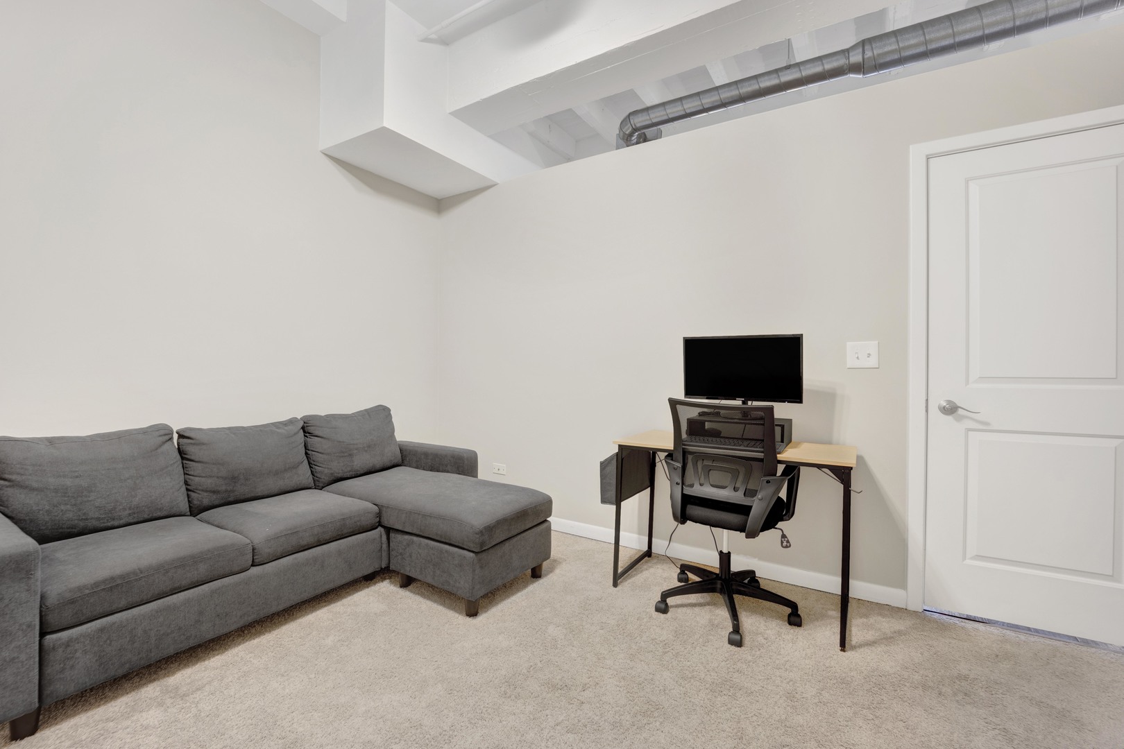 1225 W Morse Avenue Unit: 201