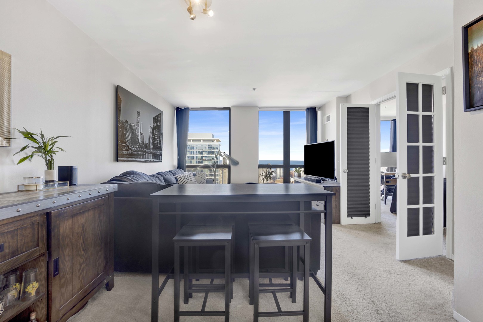 1122 N Clark Street Unit: 3904
