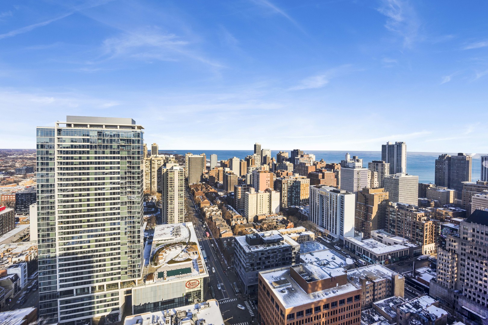 1122 N Clark Street Unit: 3904