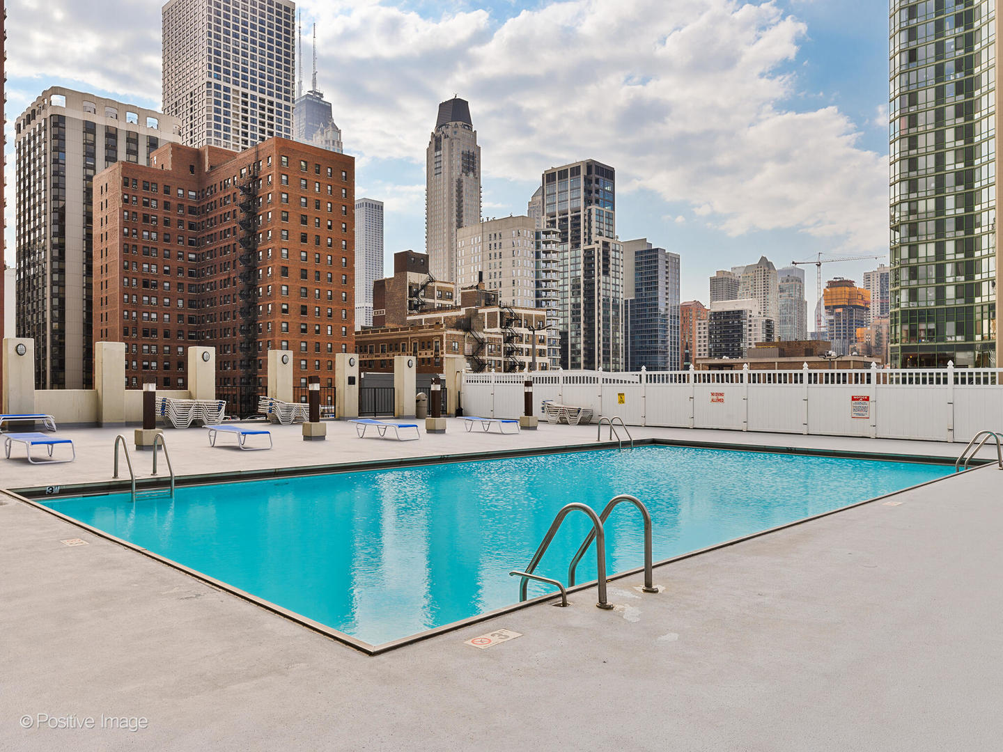 1122 N Clark Street Unit: 3904